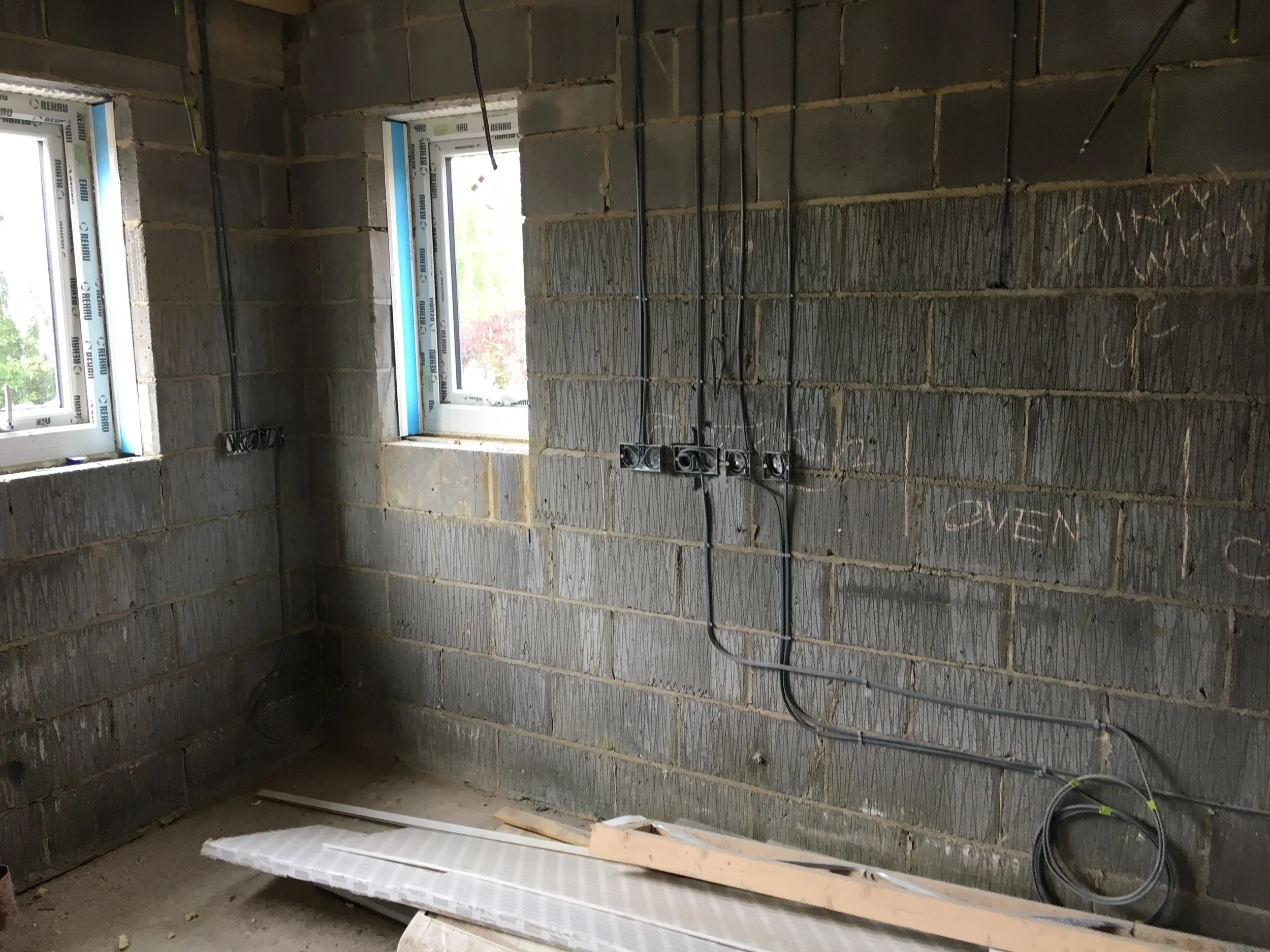 block-work-cables-windows-kitchen-install.JPG