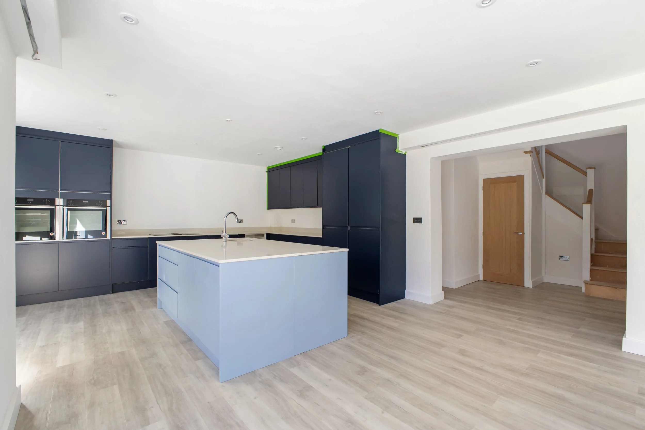 new-build-property-kitchen-island-basingstoke.jpg