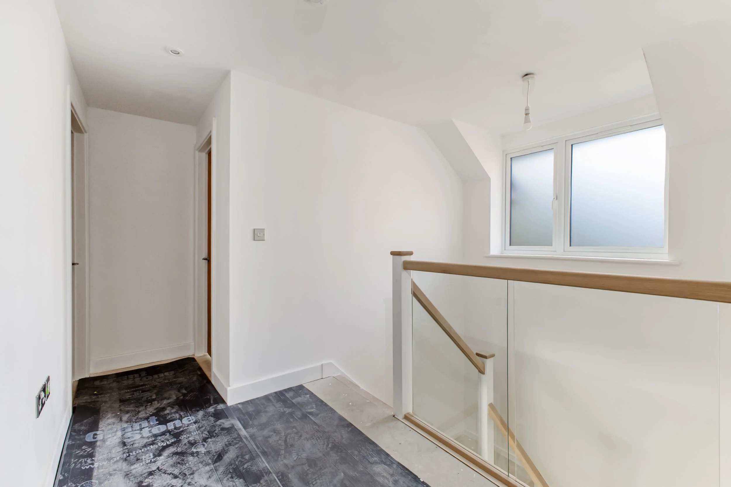 new-property-landing-stairs-basingstoke.jpg