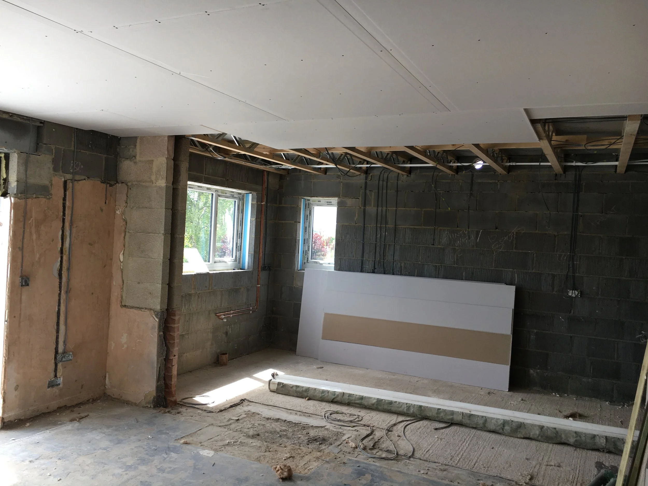 kitchen-block-plasterboard-installation-new.JPG