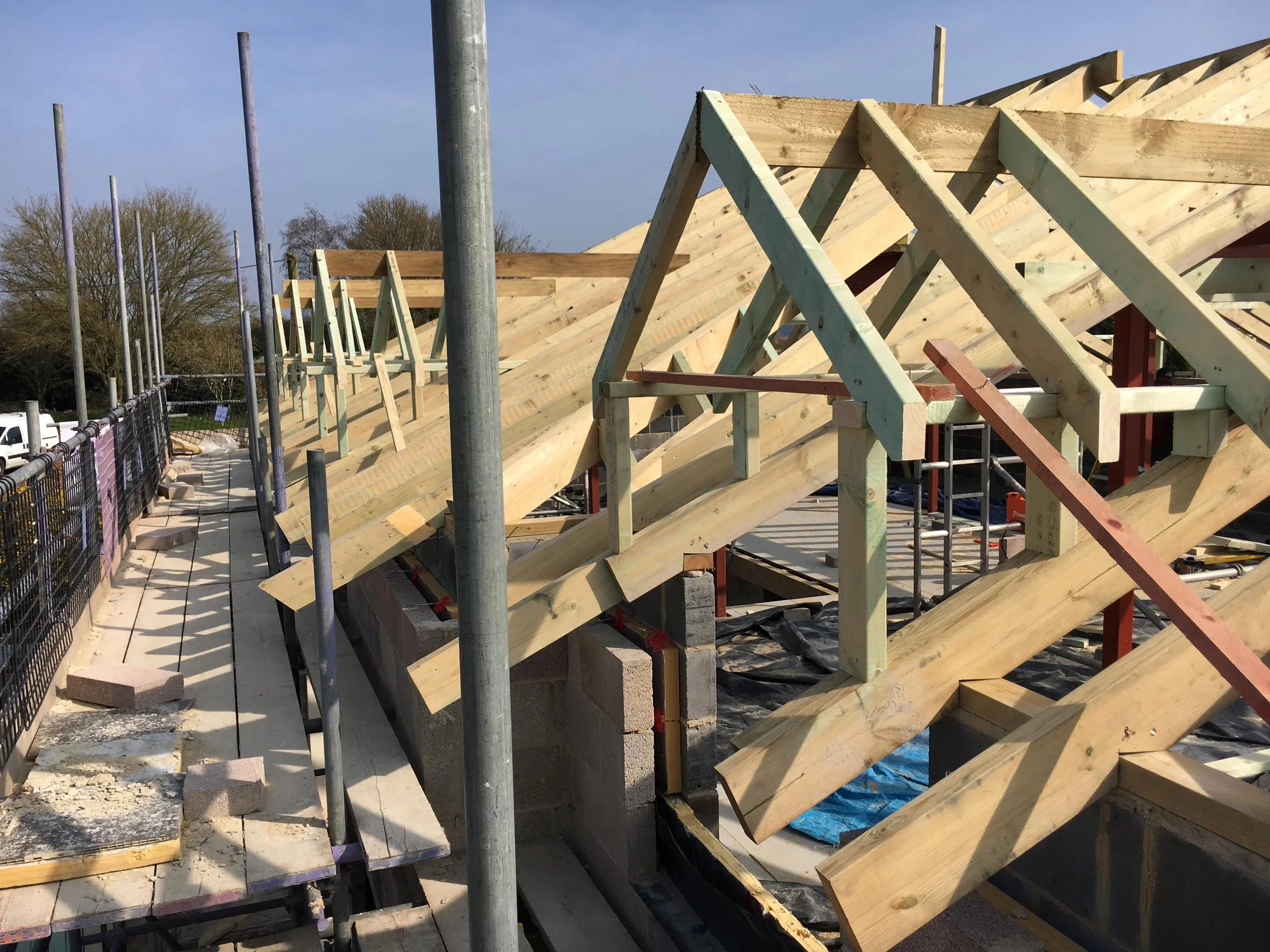scaffold-marlborough-roof.JPG