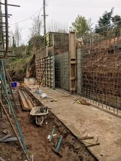 retaining-wall-installation-gloucestershire.JPG