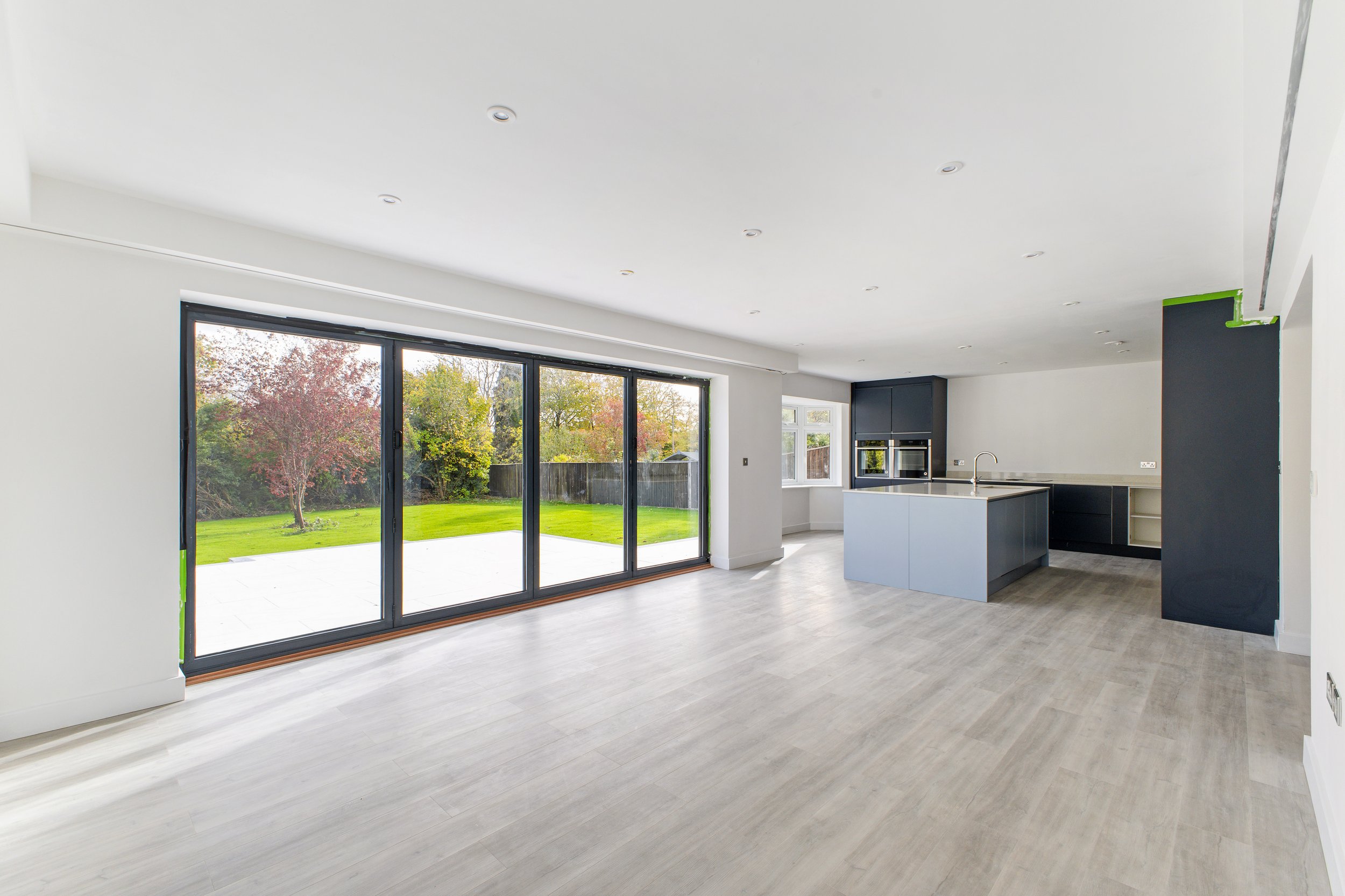 basingstoke-new-property-kitchen-bifold-full.jpg