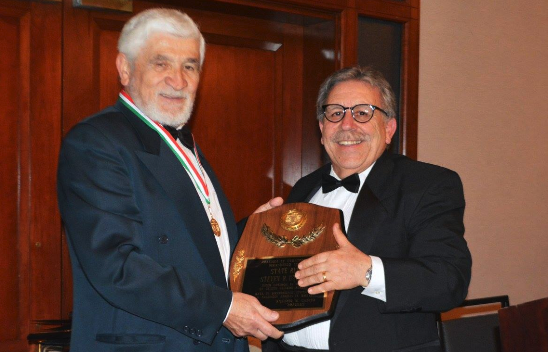 Antonio Cillo, recipient of the Italian Culture Award, and Pirandello Lyceum President Rosario Cascio
