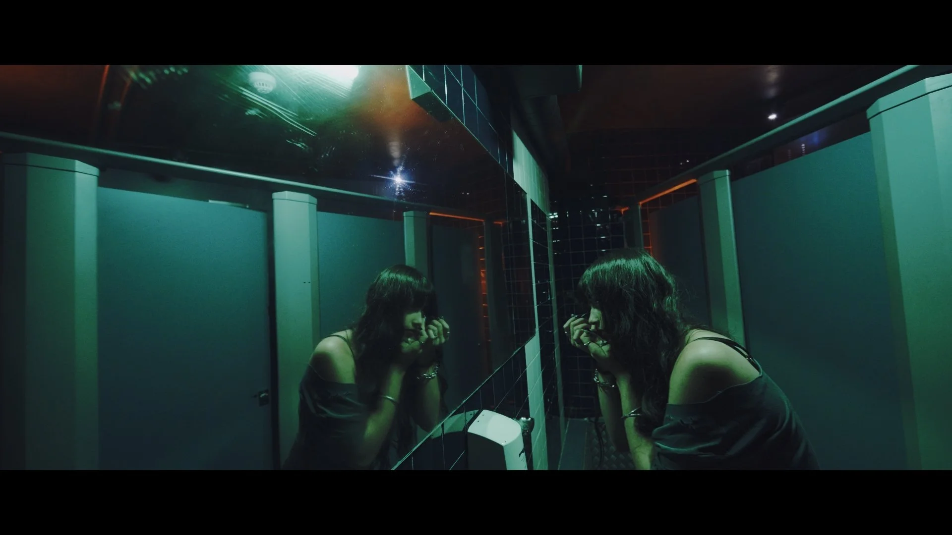 Still 2025-12-11 184108_1.126.1.jpg