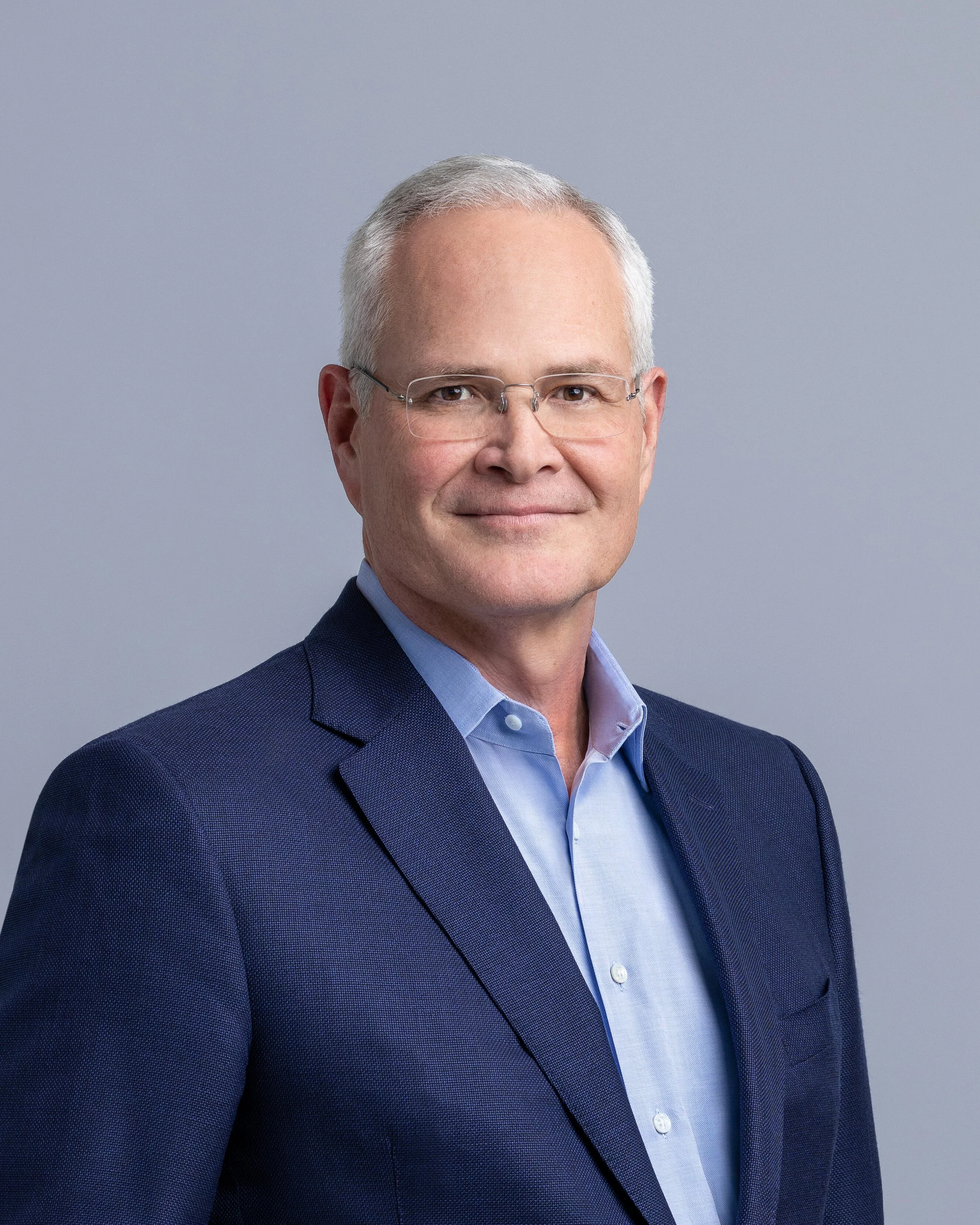 Darren W Woods headshot
