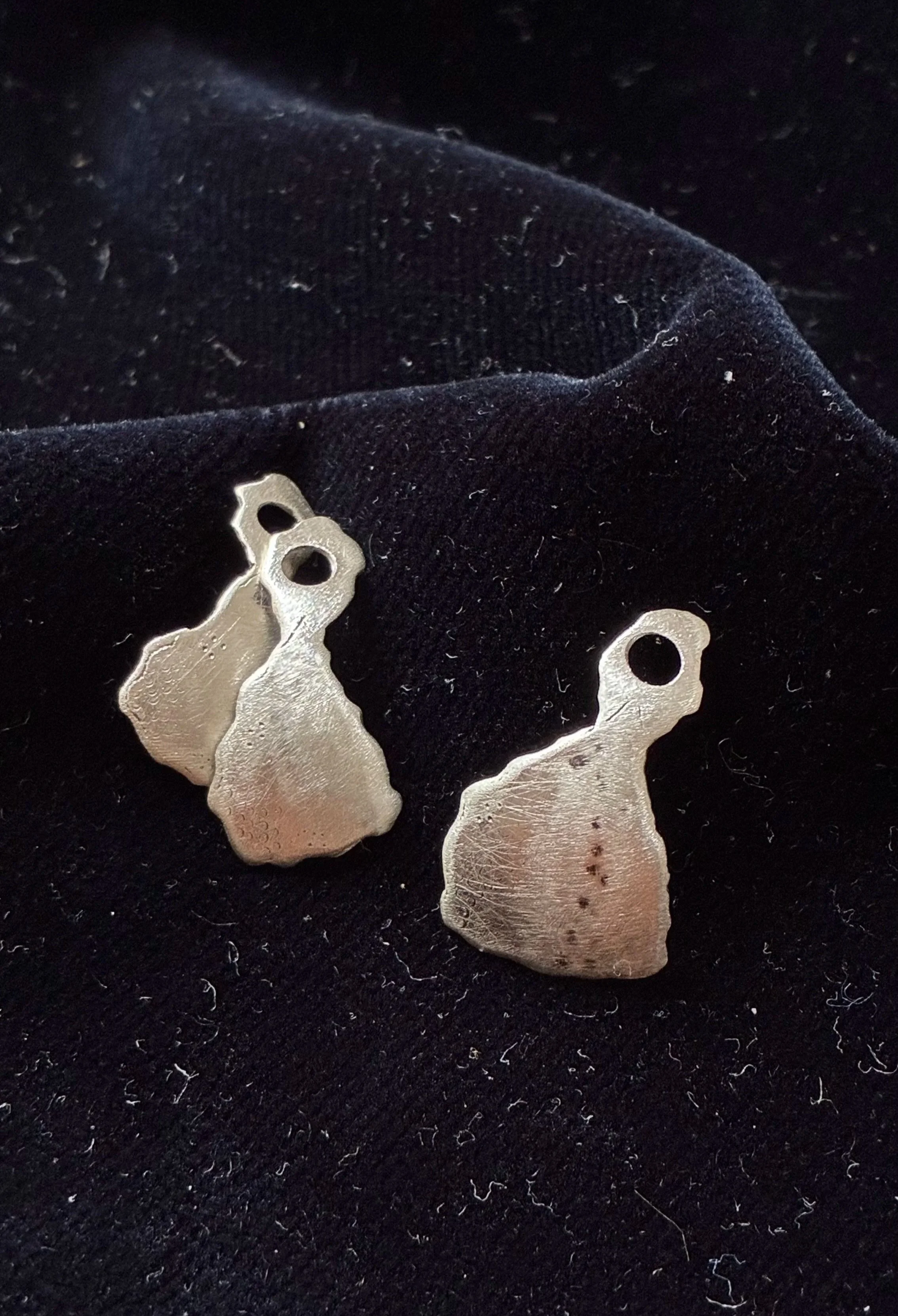anar, handcrafted avant garde silver set