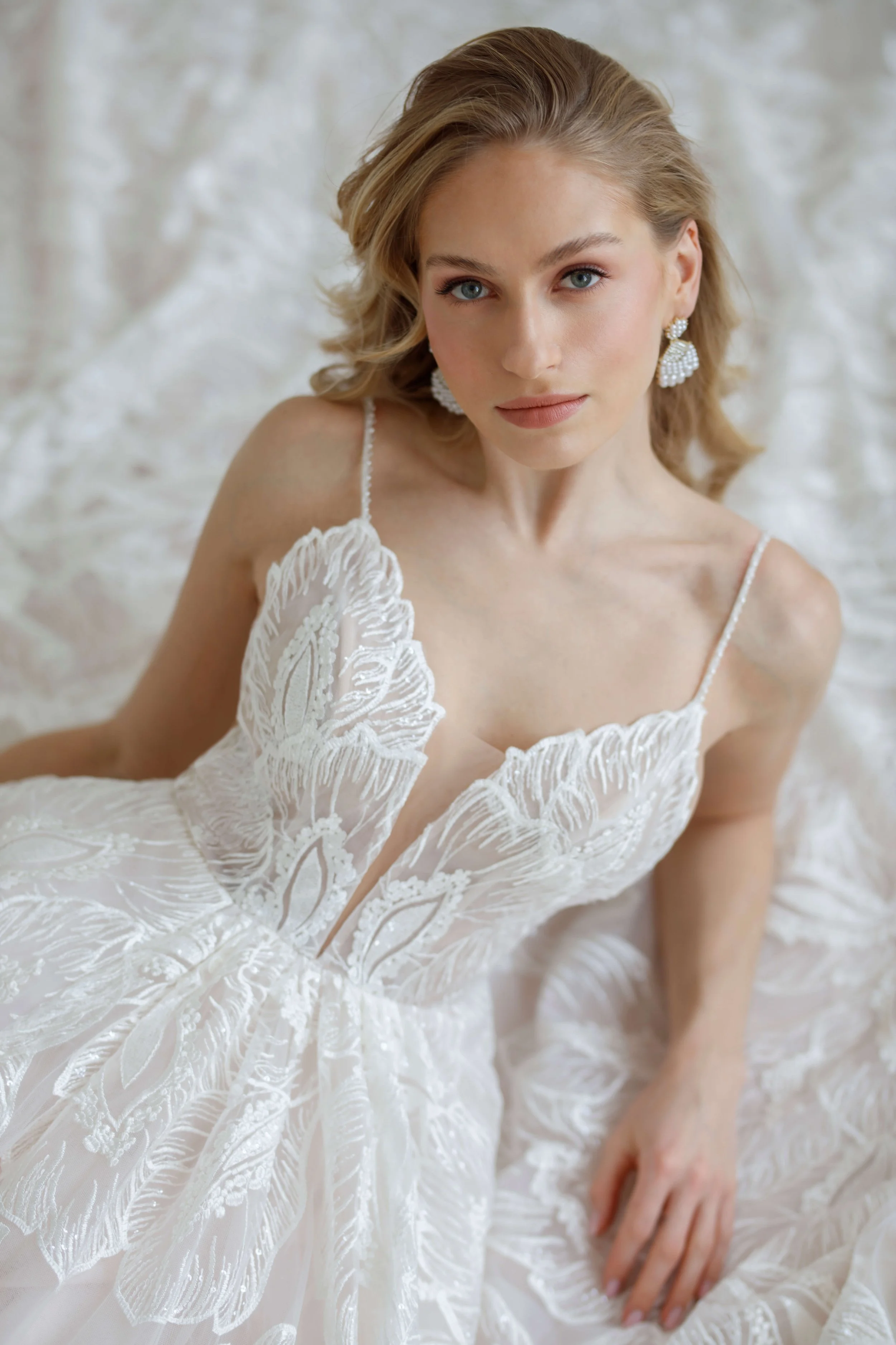 JARICE-ALOMA-BOHO-LACE-A-LINE-WEDDING-DRESS-AT-EDEN-BRIDAL-BELFAST-2.jpg