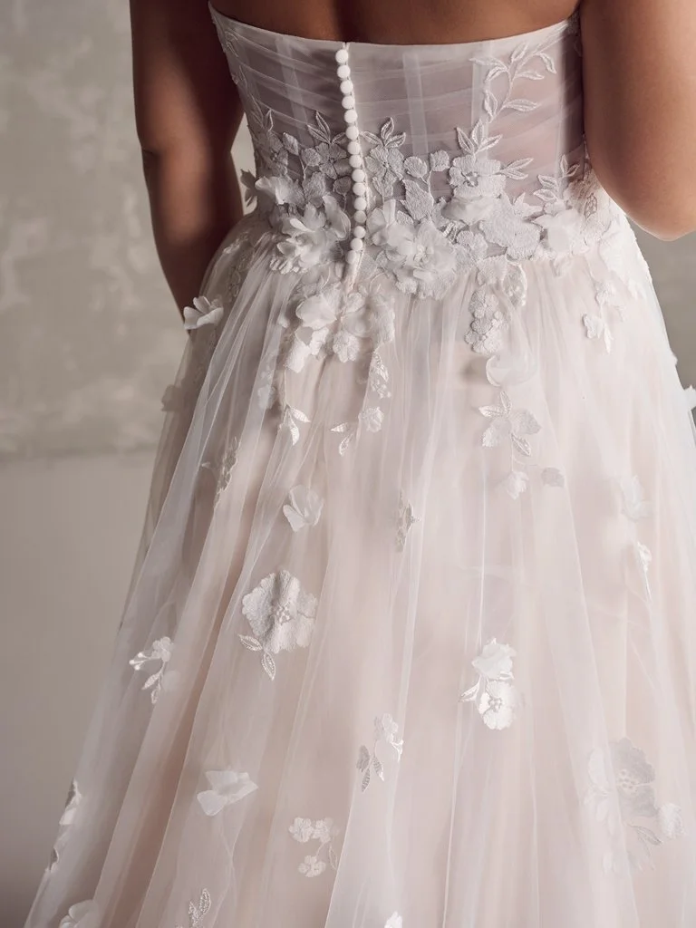 Large - Maggie-Sottero-Laila-A-Line-Wedding-Dress-24MS223A01-Alt57-SBLS-Curve.jpg