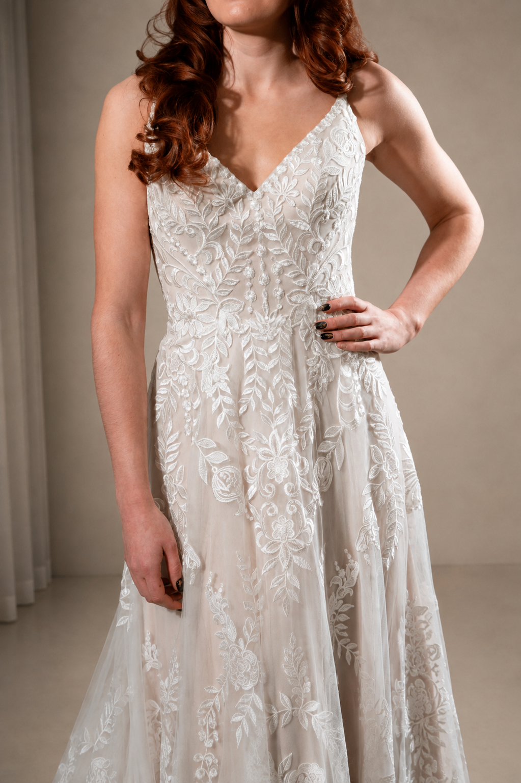 GABRIEL-JAMES-GEORGIA-BOHO-LACE-A-LINE-SCALLOPED-HEM-TRAIN-WEDDING-DRESS-AT-EDEN-BRIDAL-BELFAST-44.png