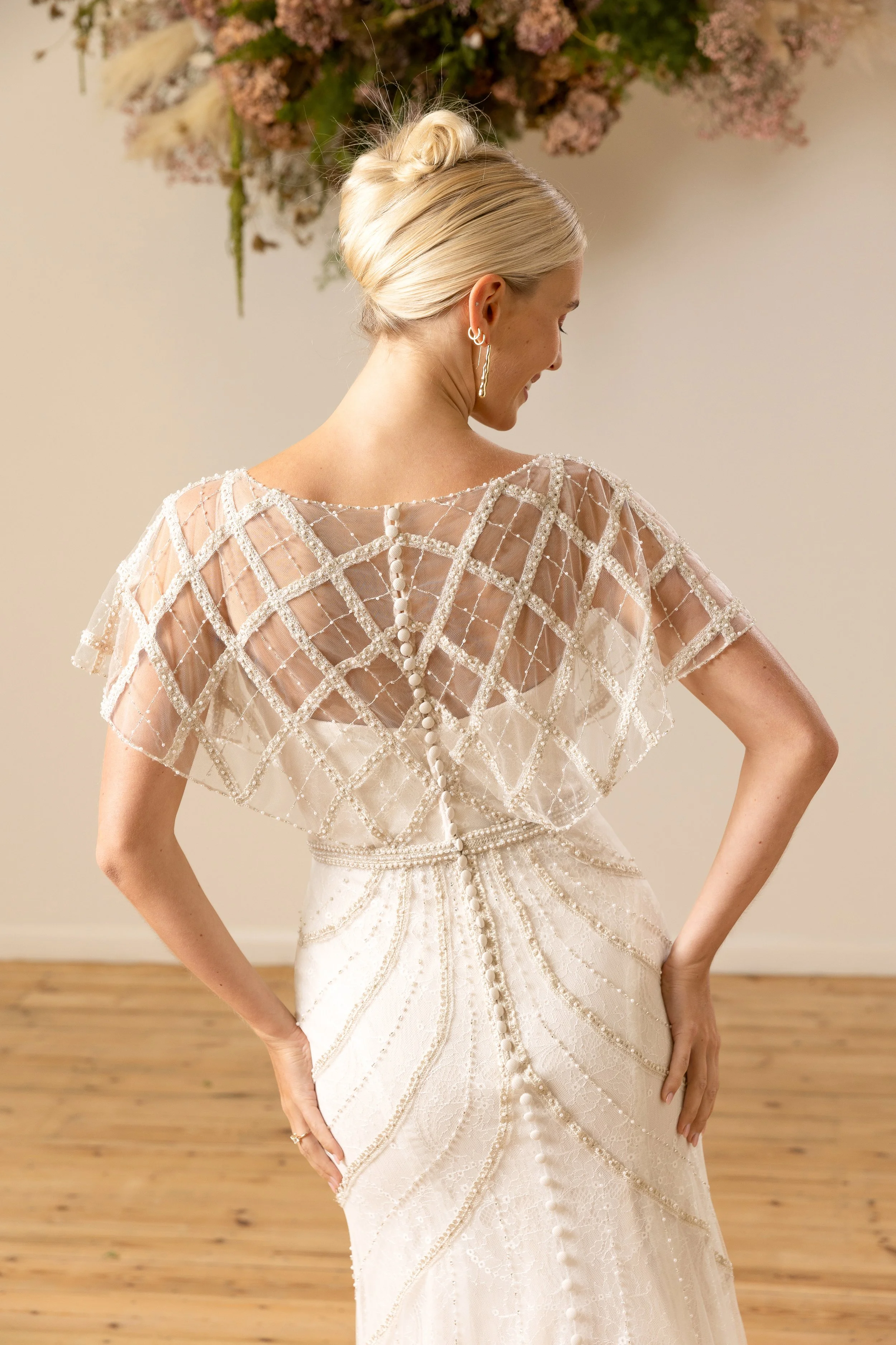 SARDINIA-BY-NICKI-FLYNN-TRUE-BRIDE-LACE-FIT-AND-FLARE-GATSBY-TWENTIES-WEDDING-DRESS-AT-EDEN-BRIDAL-BELFAST-5.jpg
