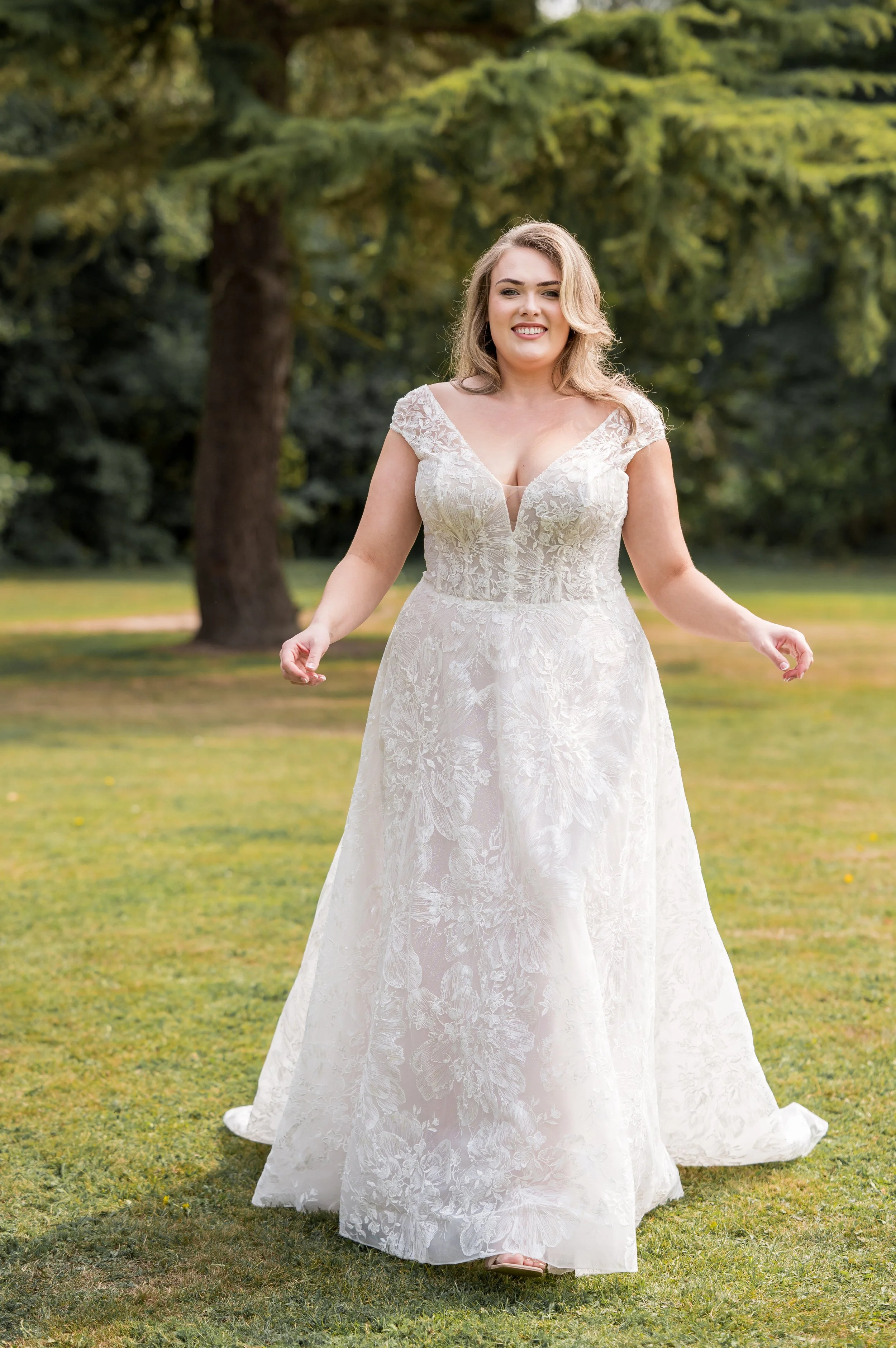 PH8244-PHEONIX-GOWNS-RUBY-CURVE-LACE-AND-SPARKLE-A-LINE-CAP-SLEEVE-WEDDING-DRESS-AT-EDEN-BRIDAL-BELFAST-3.jpg