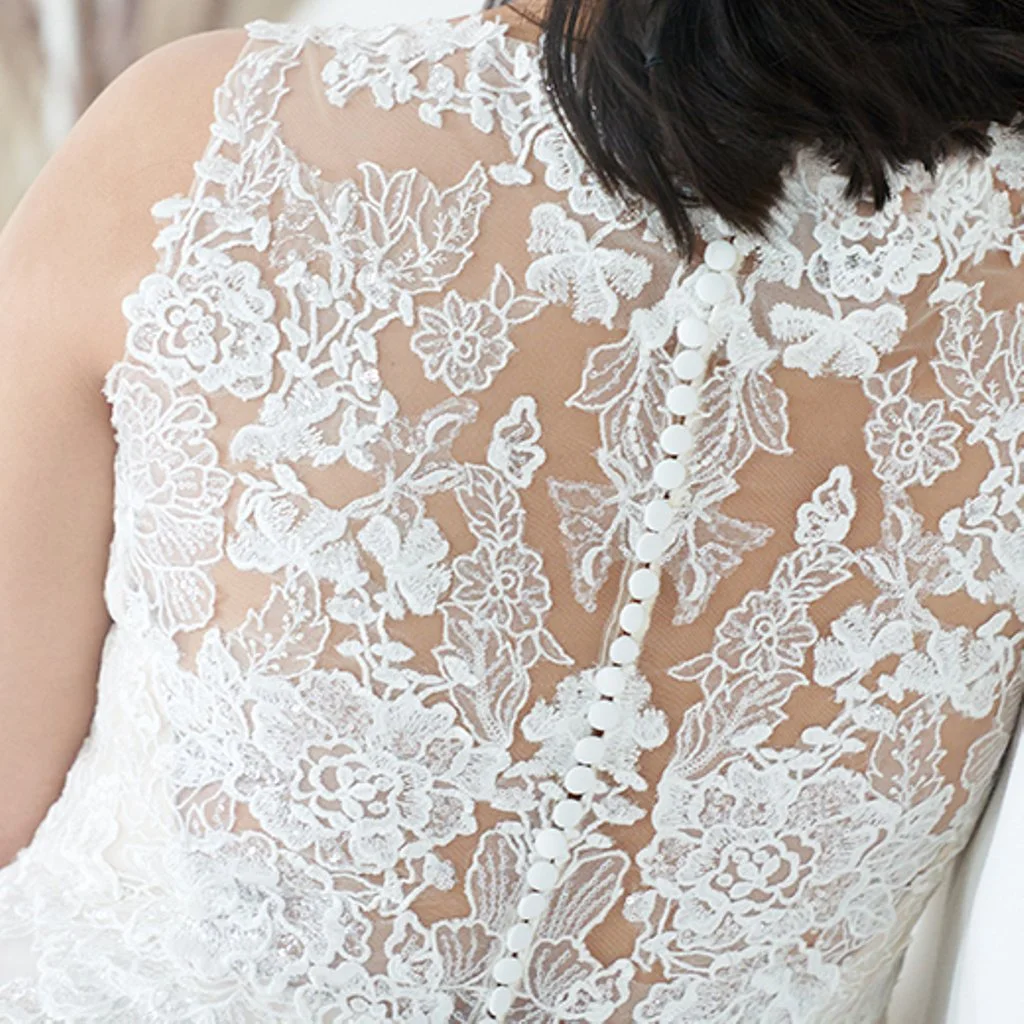 Large - Rebecca-Ingram-Emily-Lynette-A-Line-Wedding-Dress-22RS953B01-bp04_BackBodice.jpg