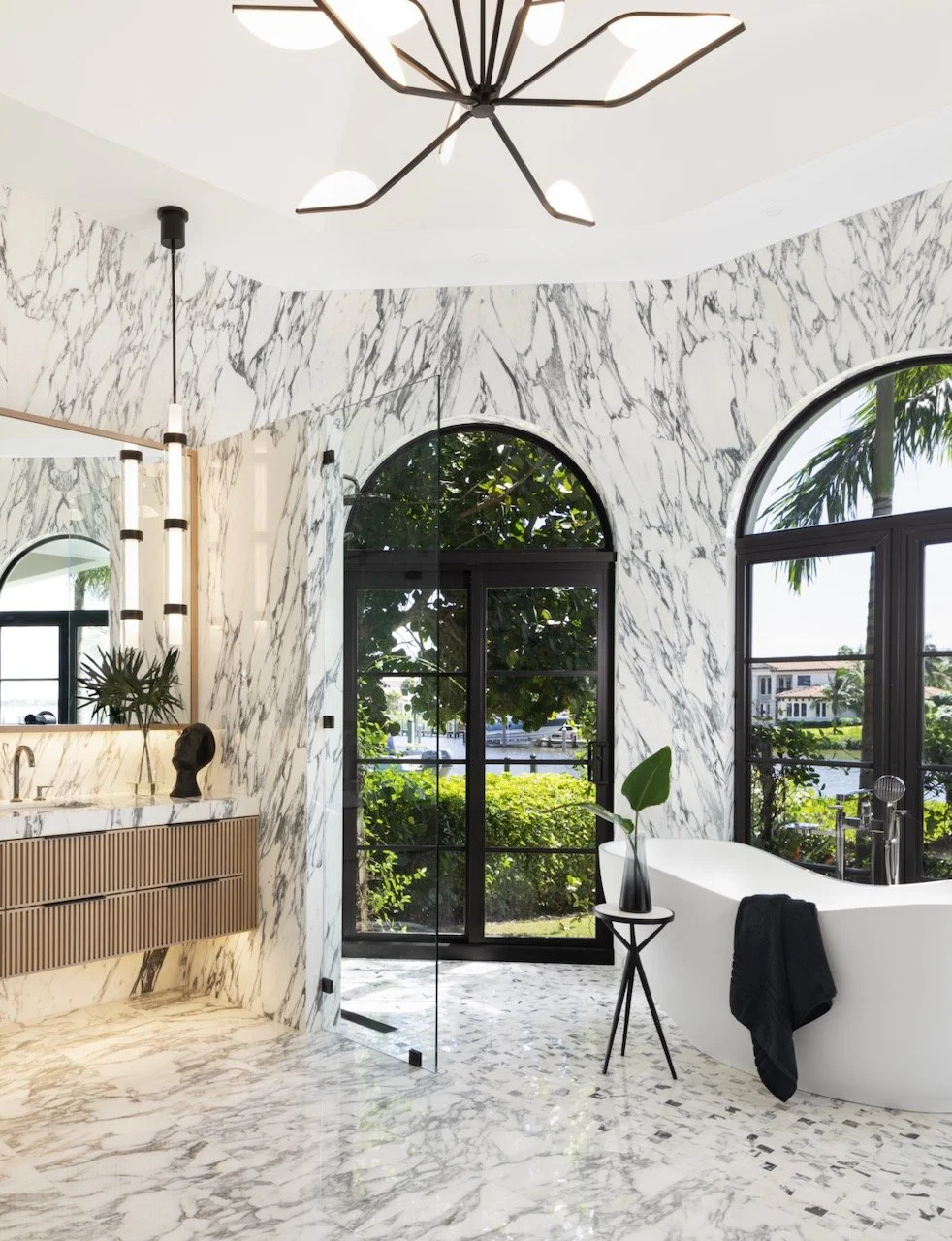 writers-repose-bathroom-custom-vanity-arched-windows-mosaic-tile-gloria-black-design-©21.jpeg