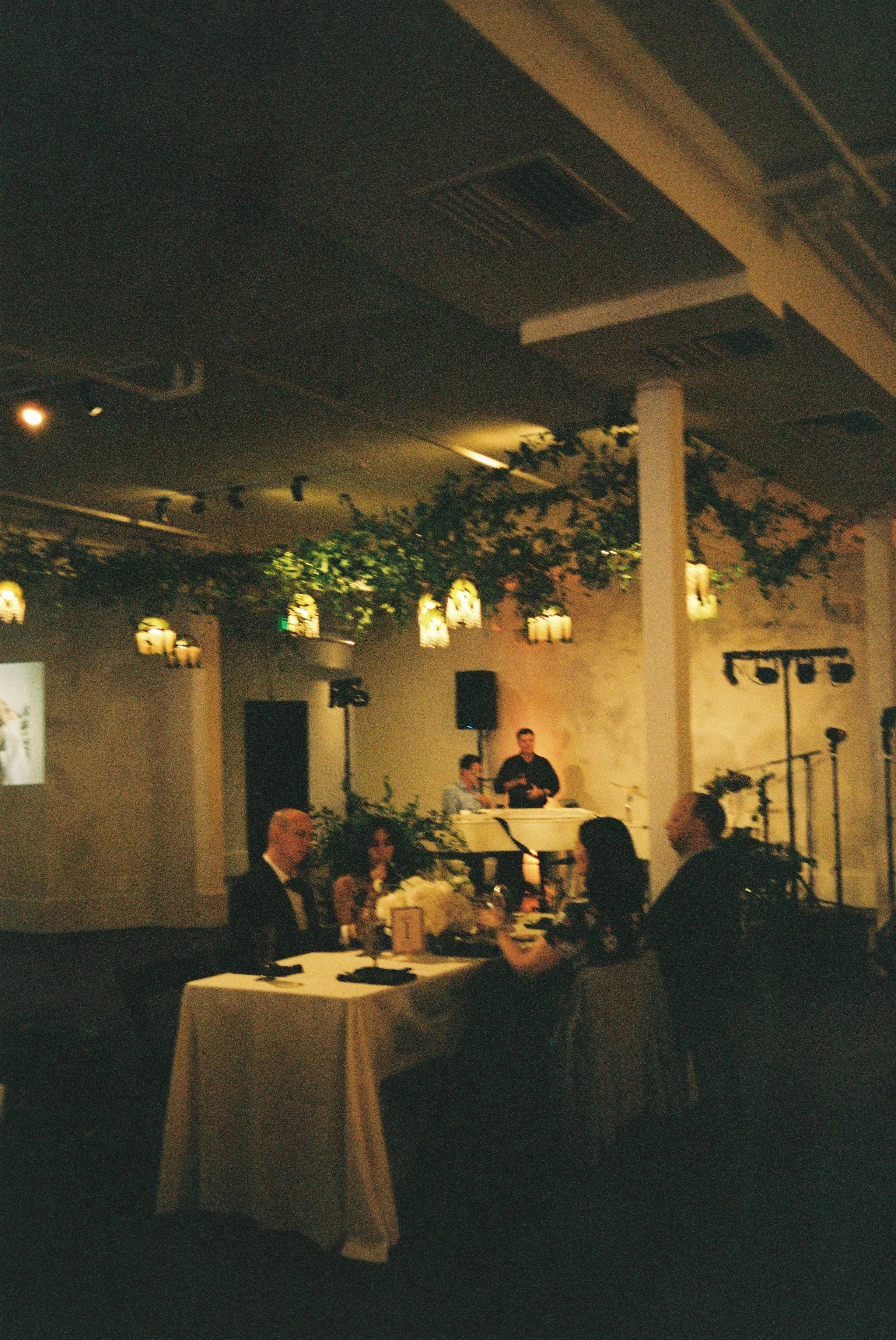 R1-01988-016A.JPG