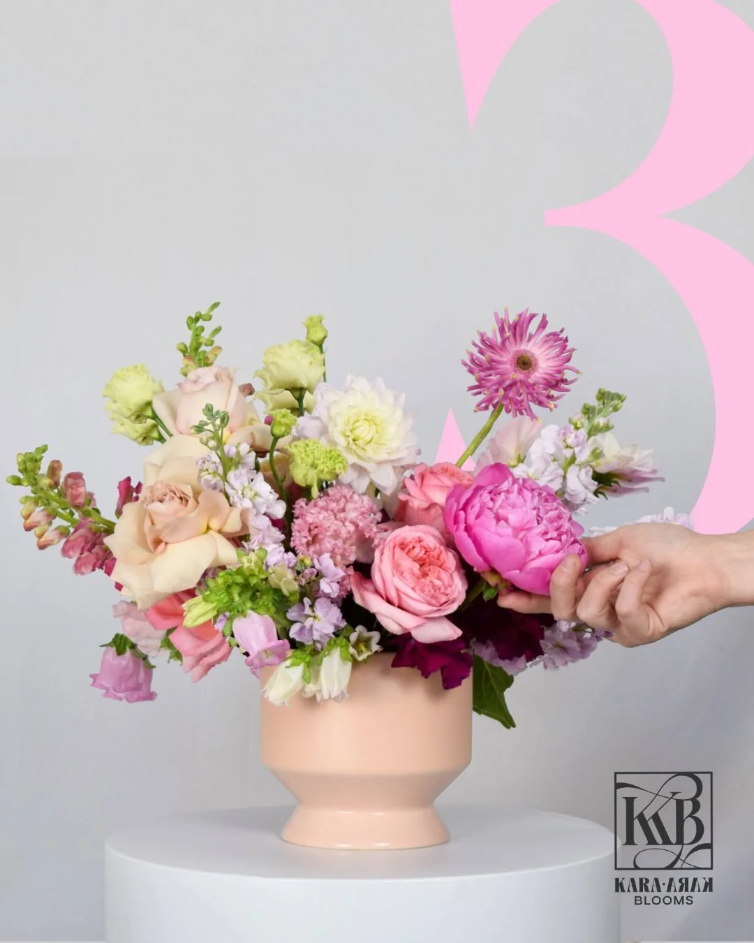 Friends you still have sometime 🌹 #valentinesday #time #florist