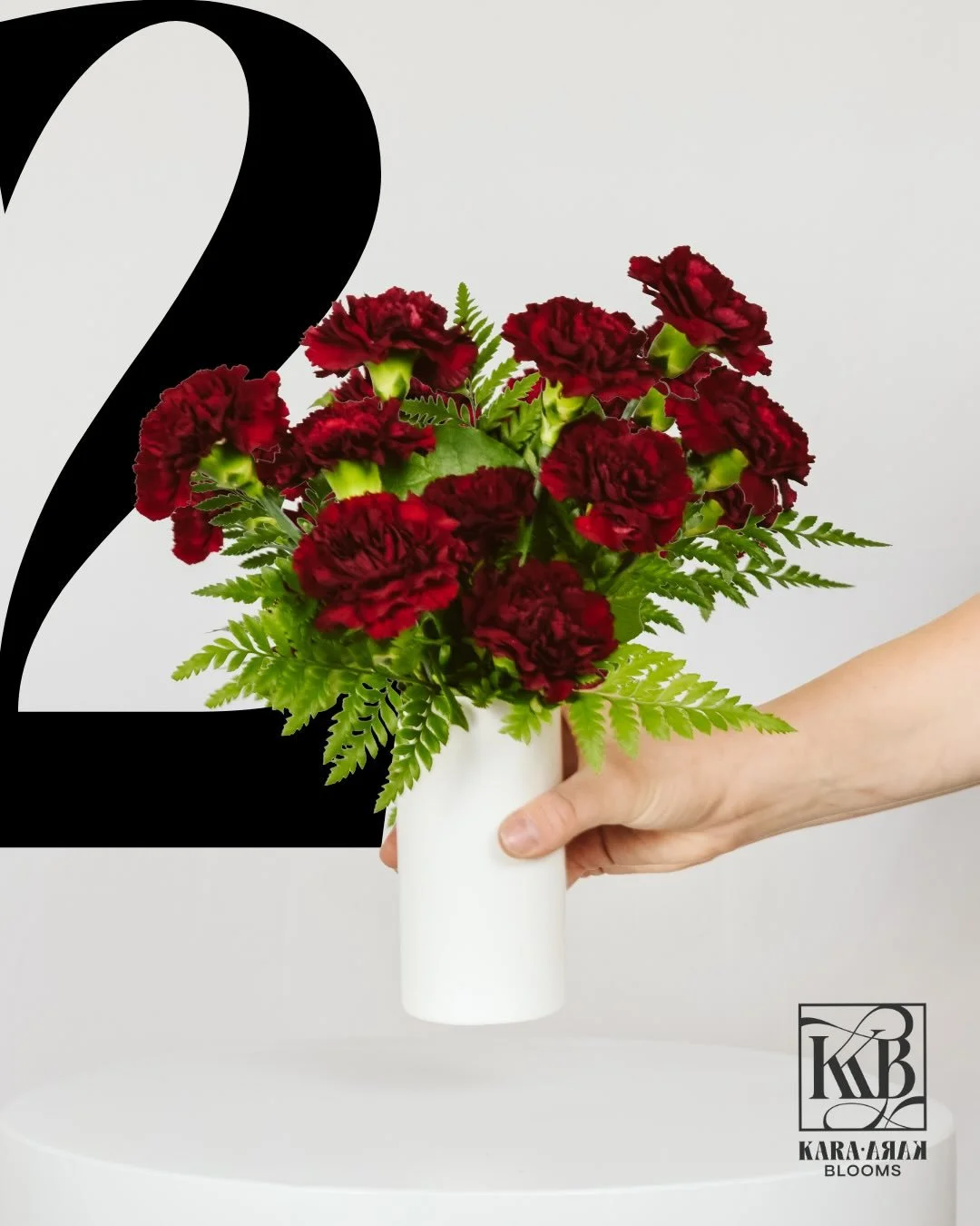 2 days until Valentine&rsquo;s Day 💗 remind yourself that flowers aren't just for lovers, they're for friends, and most importantly, yourself - go ahead, treat someone to a bouquet 🌹#vday #flowers #carnations