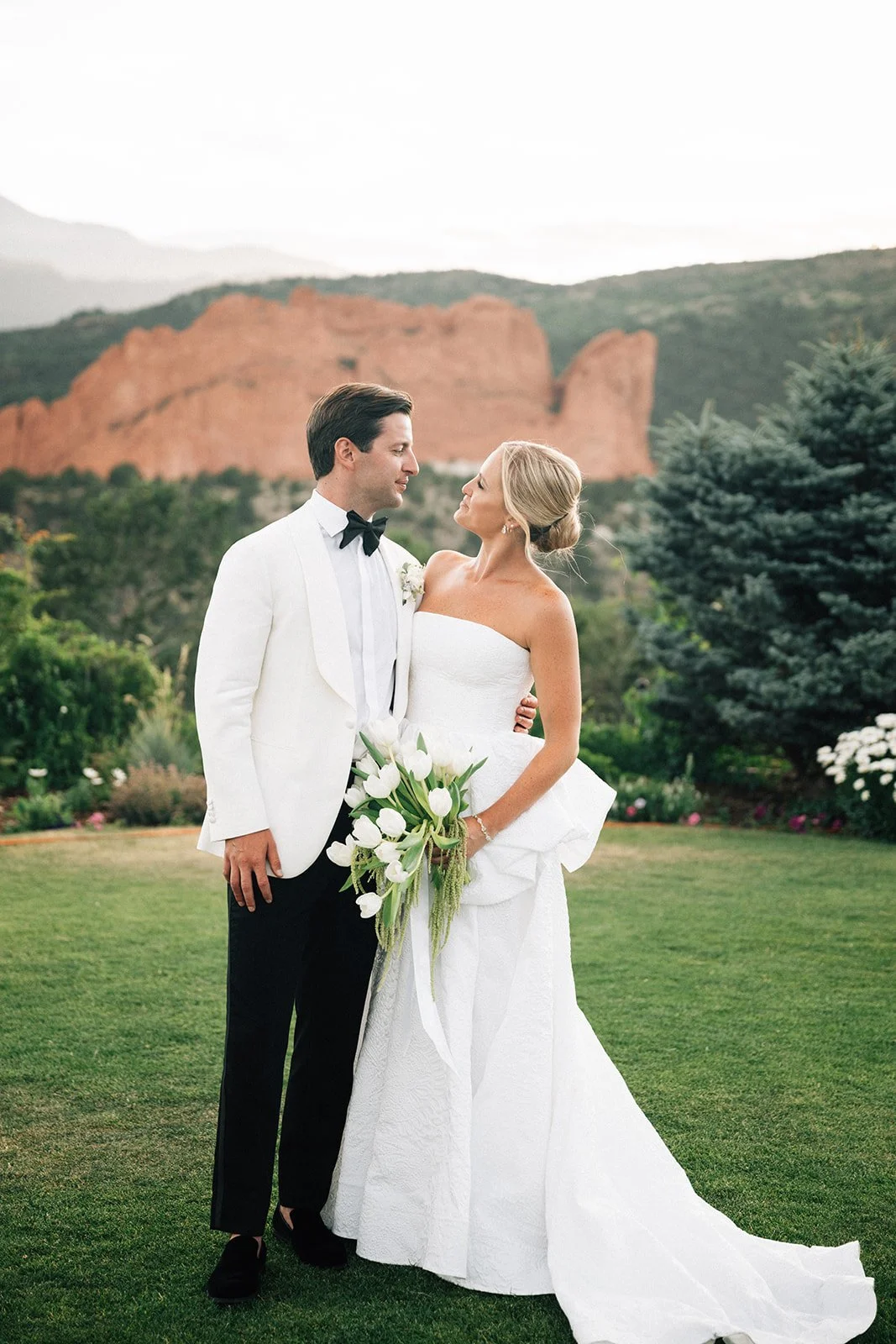 GARDEN OF THE GODS RESORT WEDDING-207.jpg