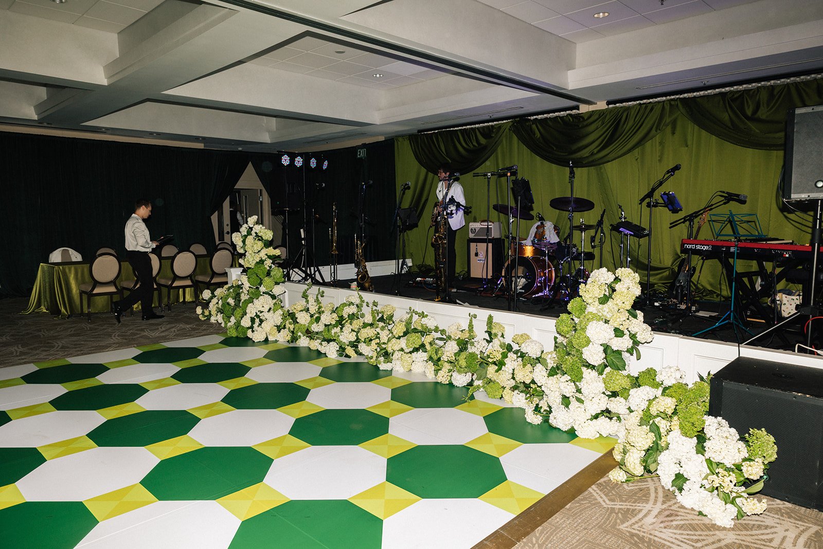 GARDEN OF THE GODS RESORT WEDDING-196.jpg
