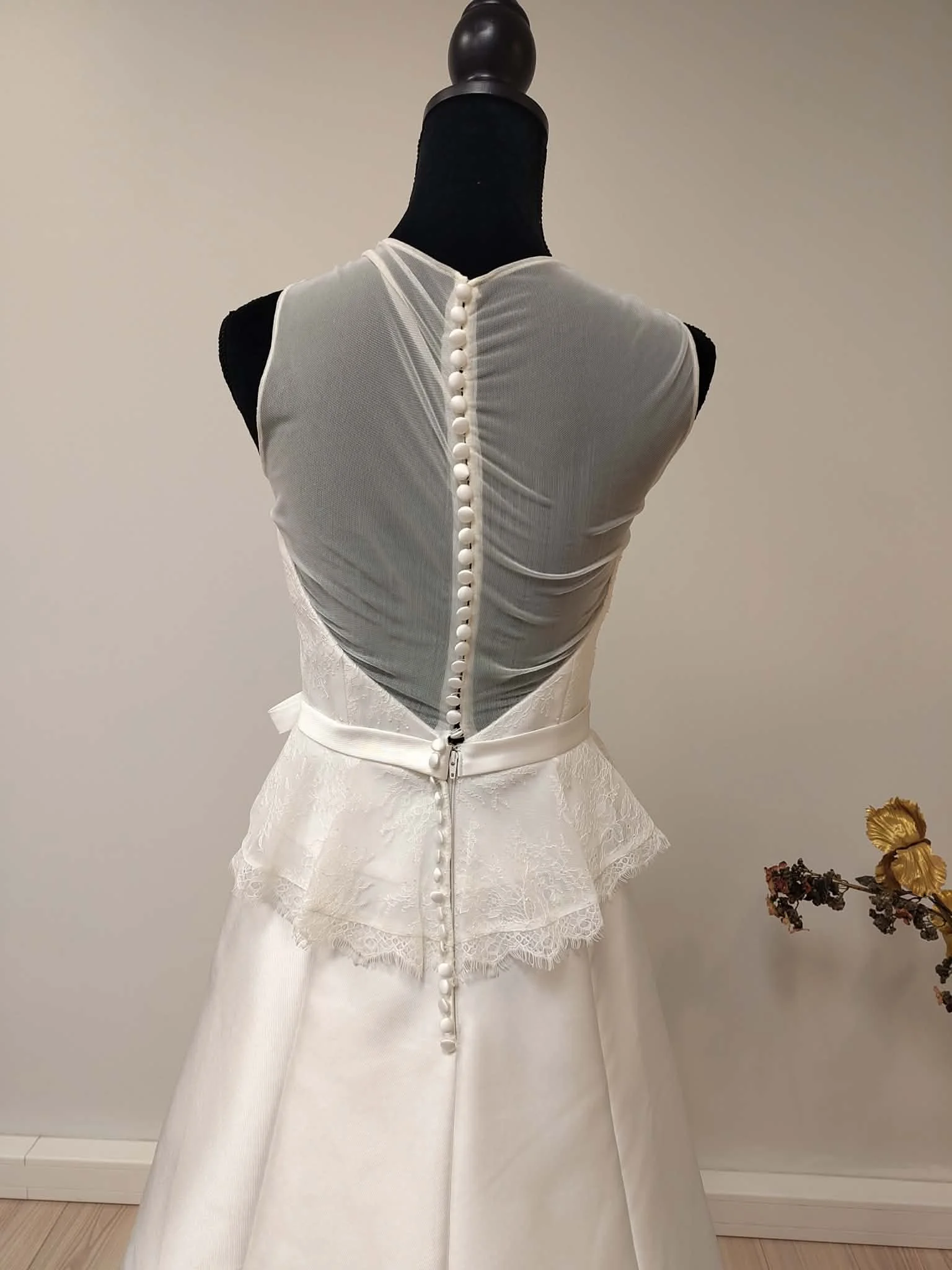 O0081 - 4 derrière.jfif