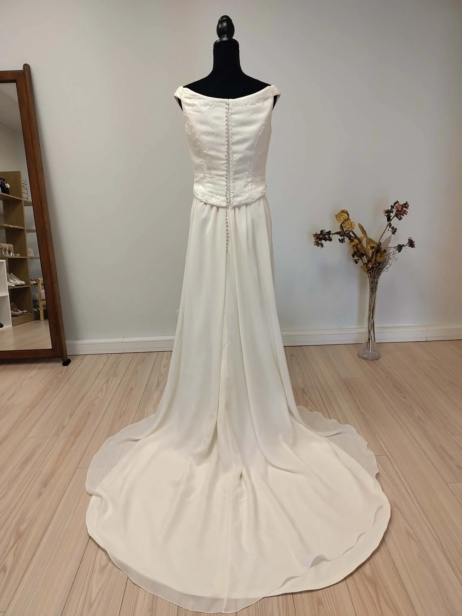 D0100 - 3 derrière.jfif