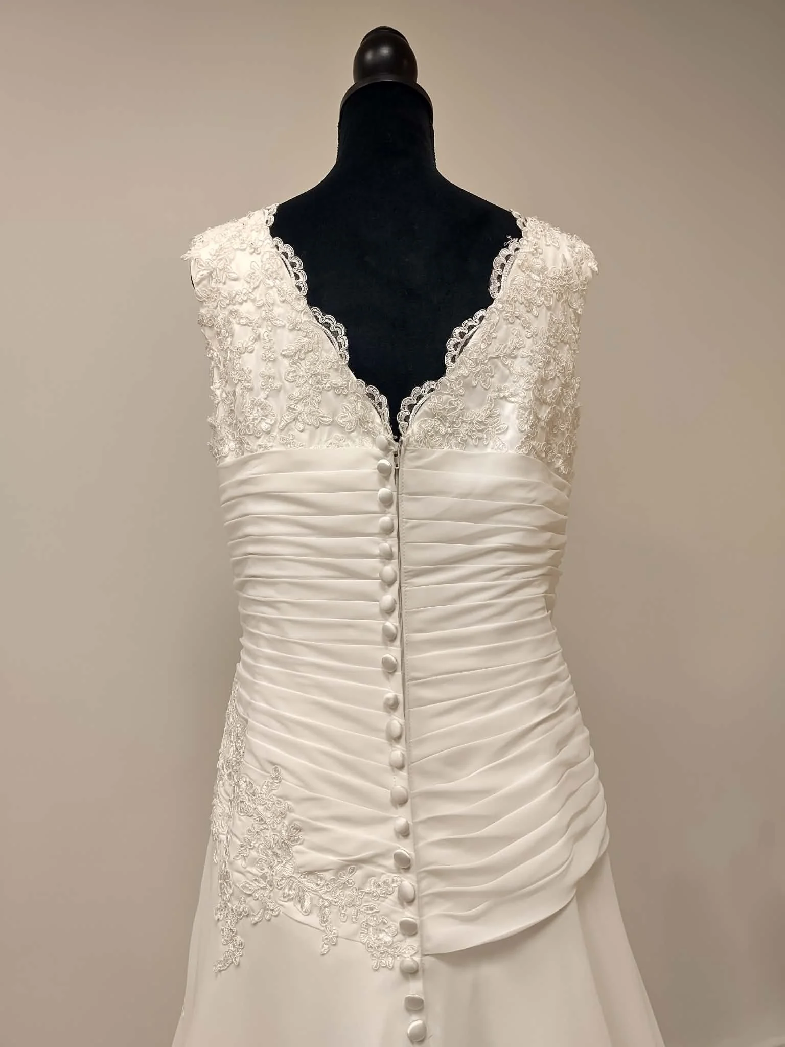 O0151 - 4 derrière.jfif