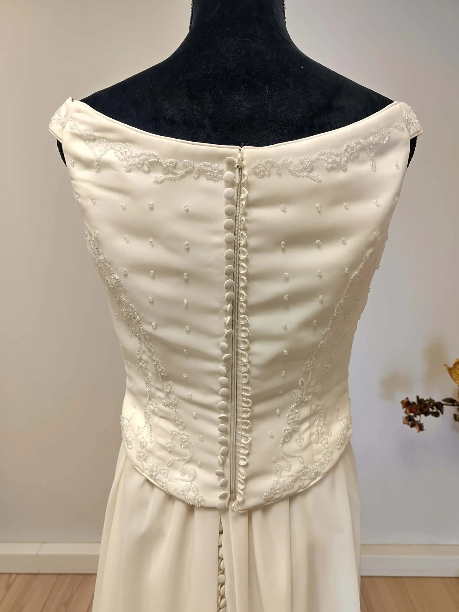 D0100 - 4 derrière.jfif