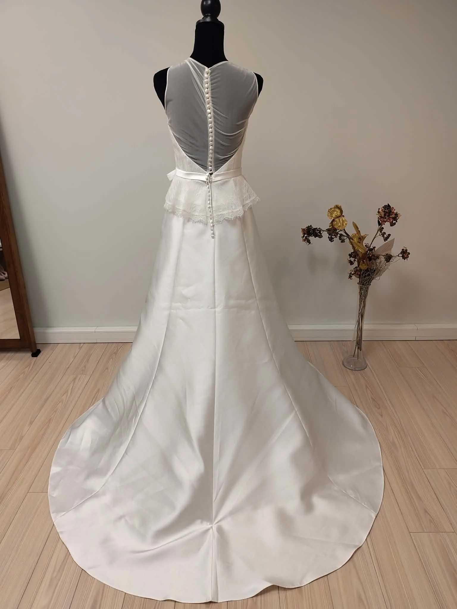 O0081 - 3 derrière.jfif