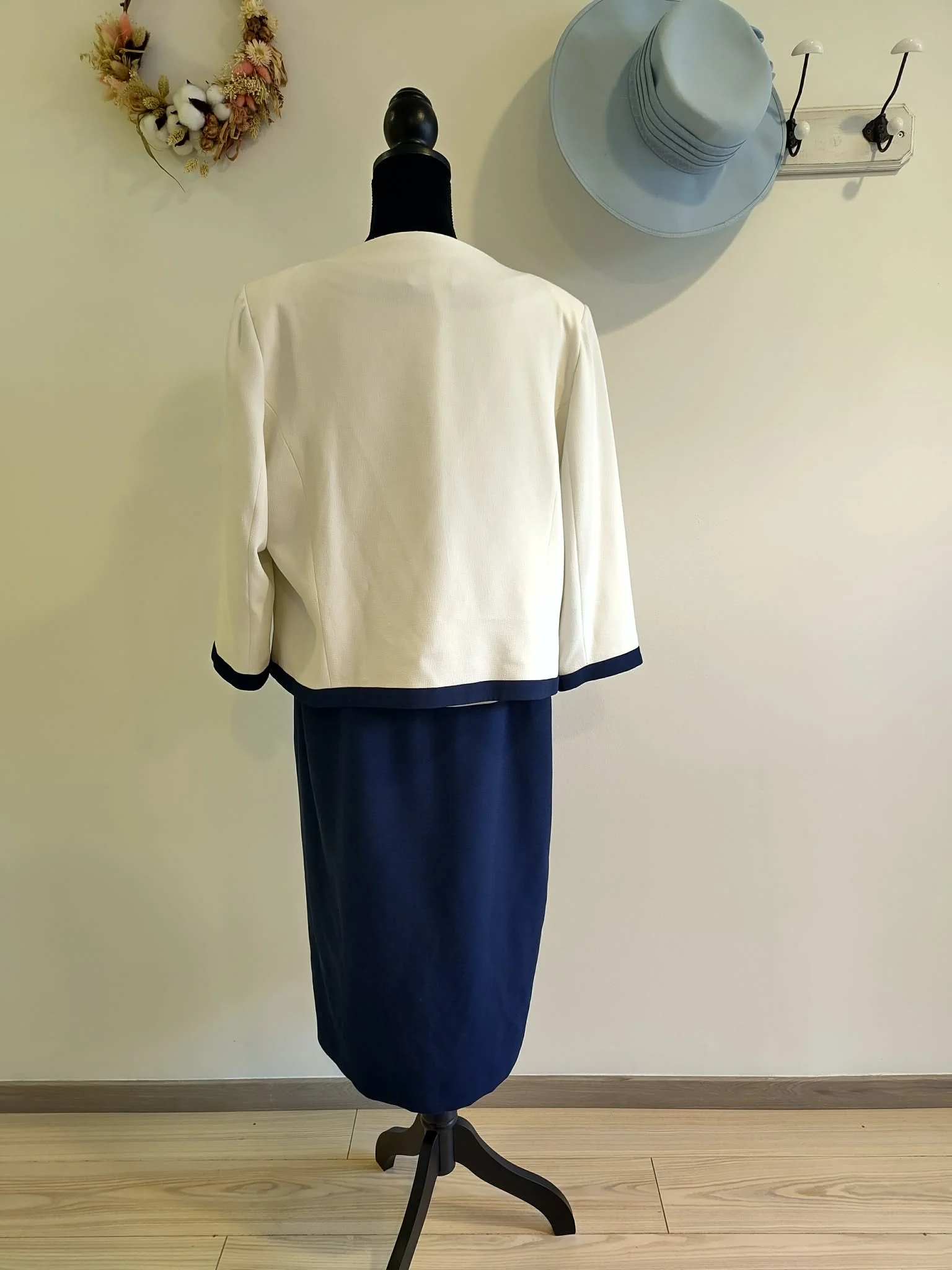 D0326 - 4 derrière.jfif