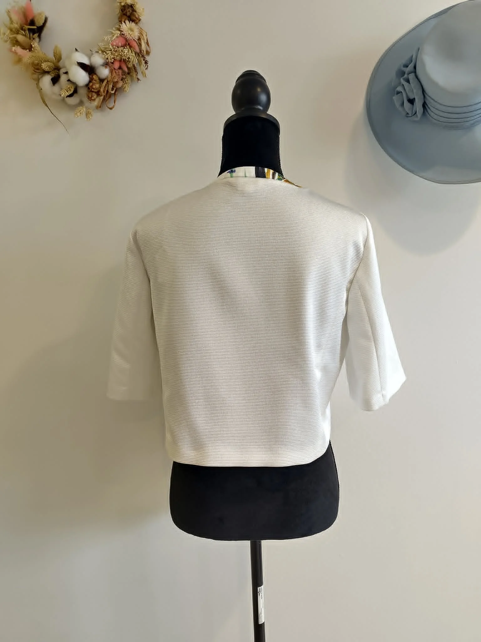 D0193 - 2 derrière.jfif