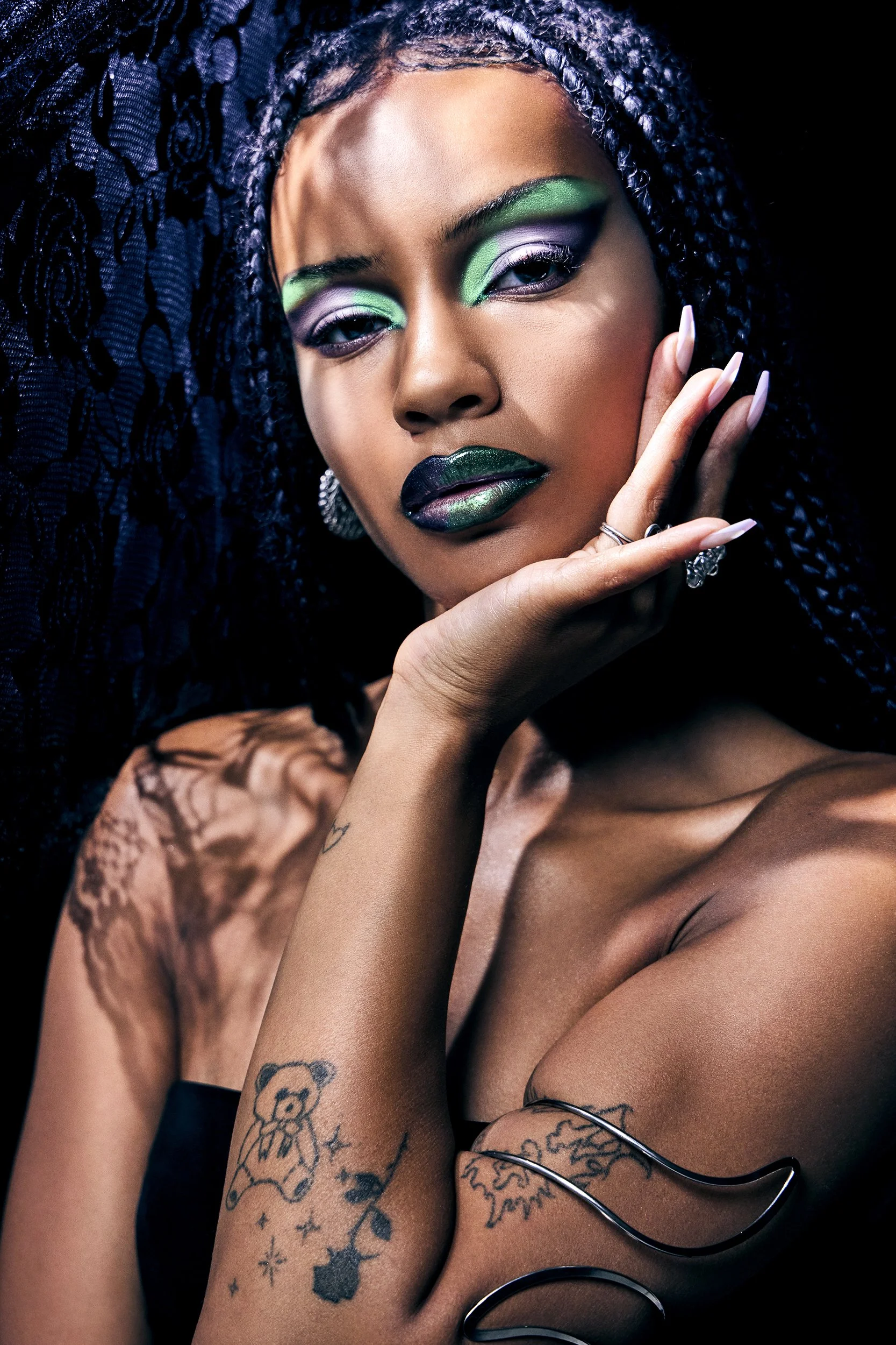 Metalic Green - Artells Magazine