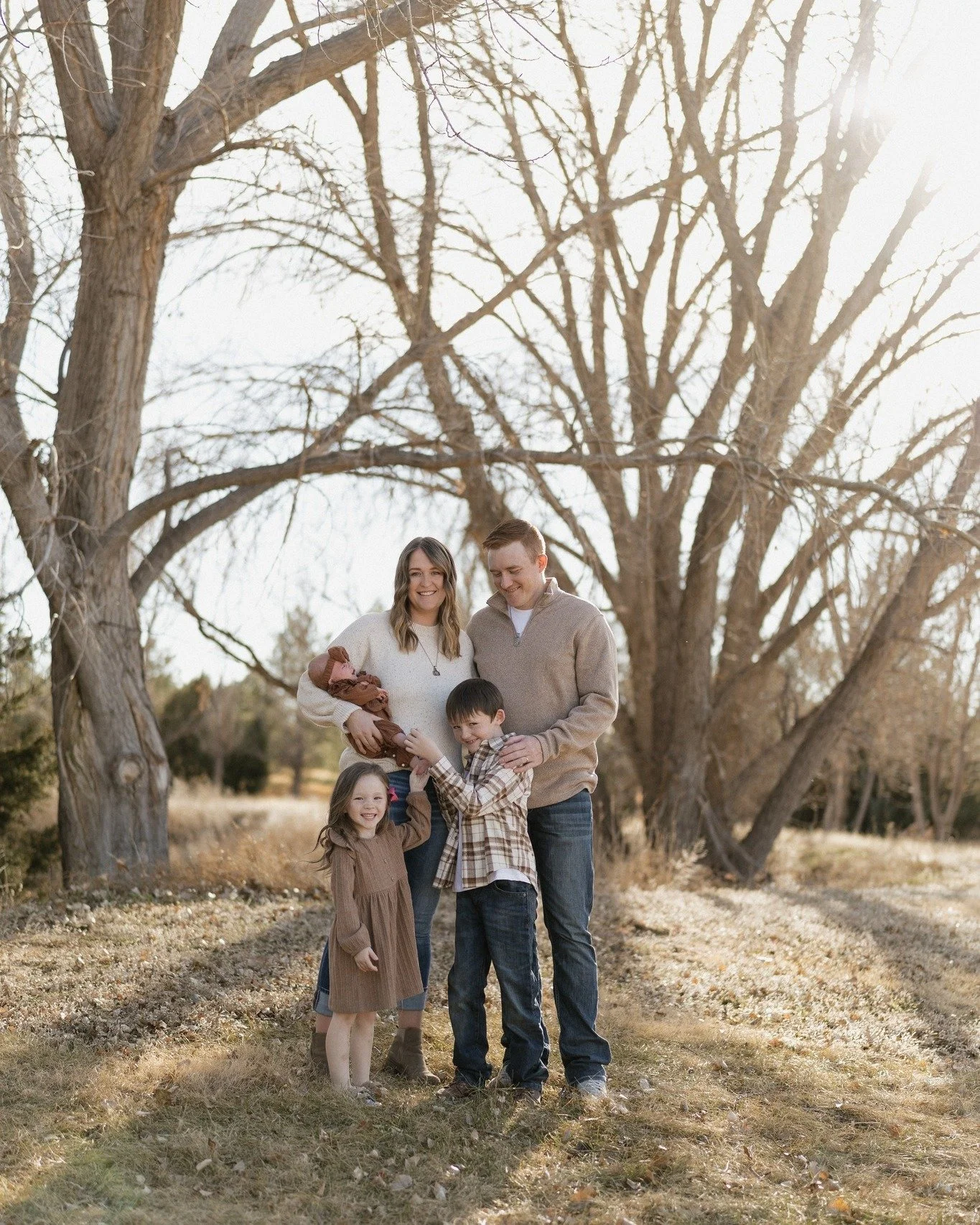 Getting back to editing after the craziness of the holidays. Sweet family moments worth sharing 🤍