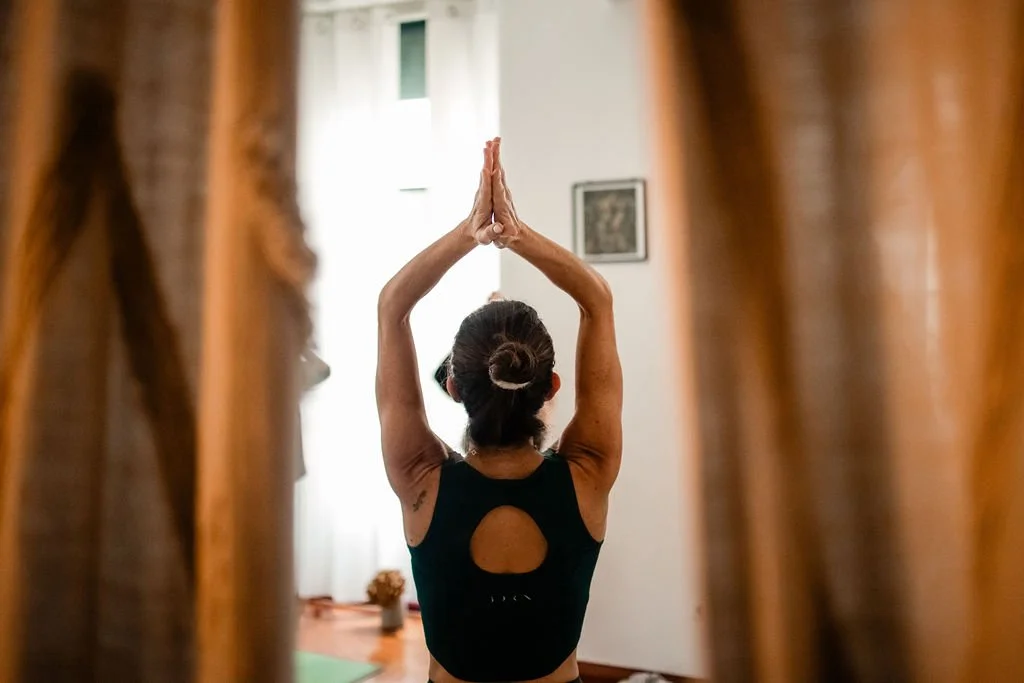 womaninyogaposeinstudio