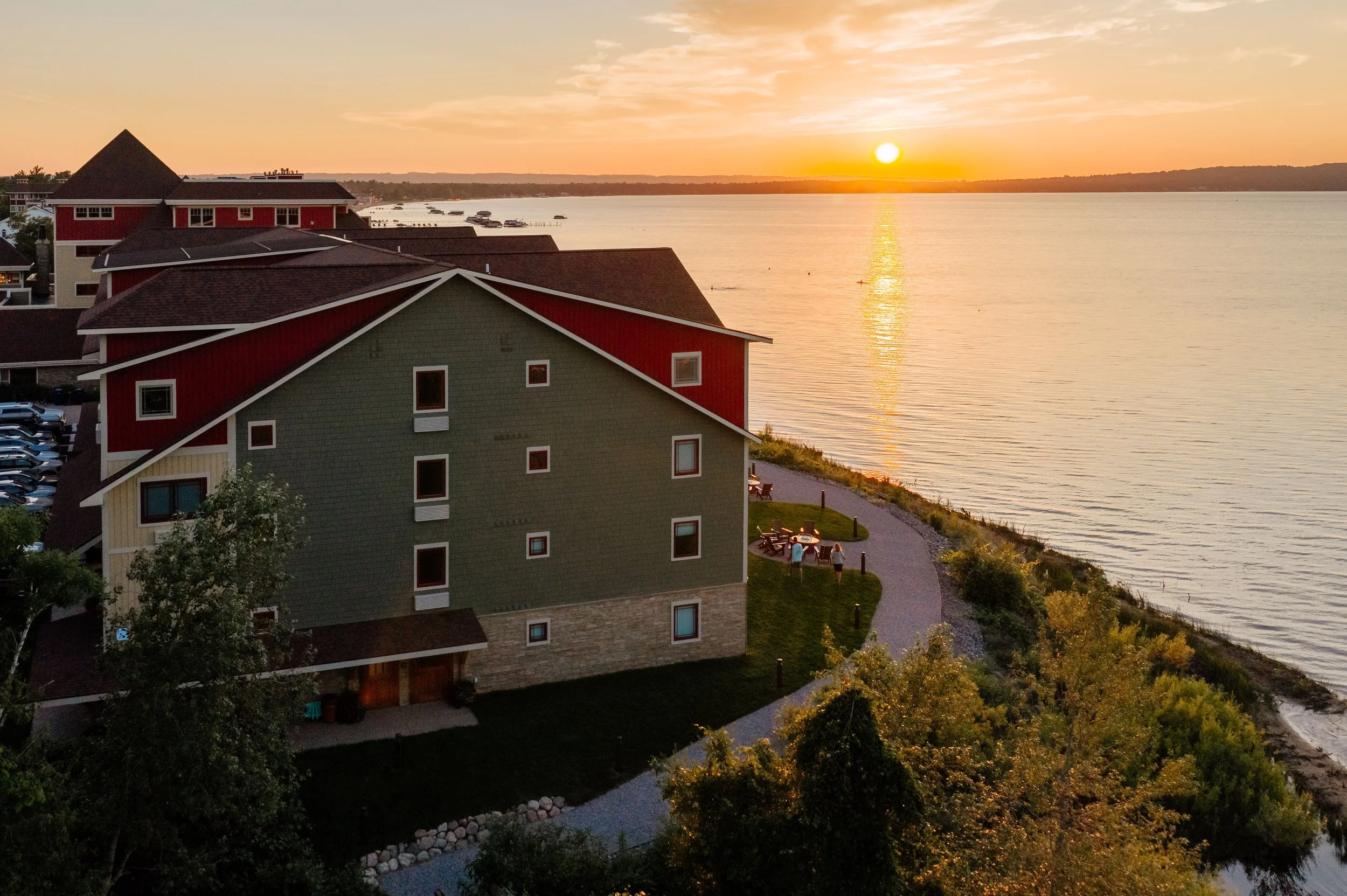 East Bay Sunset at Tamarack Lodge
