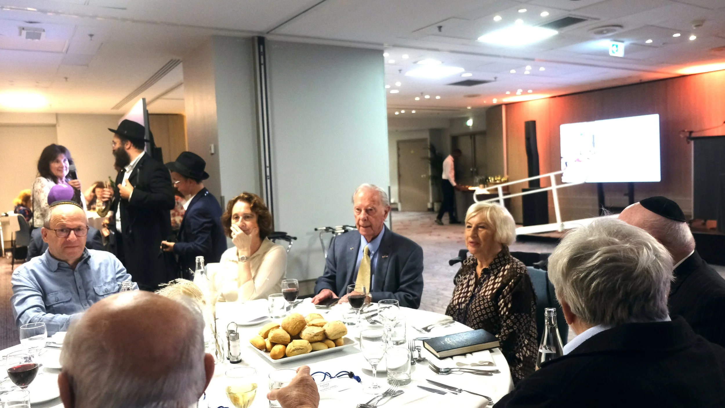 From the right, Jadwiga Galazka from Poland, next to her from the Netherlands, WFJHS&D President, Max Arpels Lezer, his daughter Leslie and his son-in-law, Harold Falkenstein. 