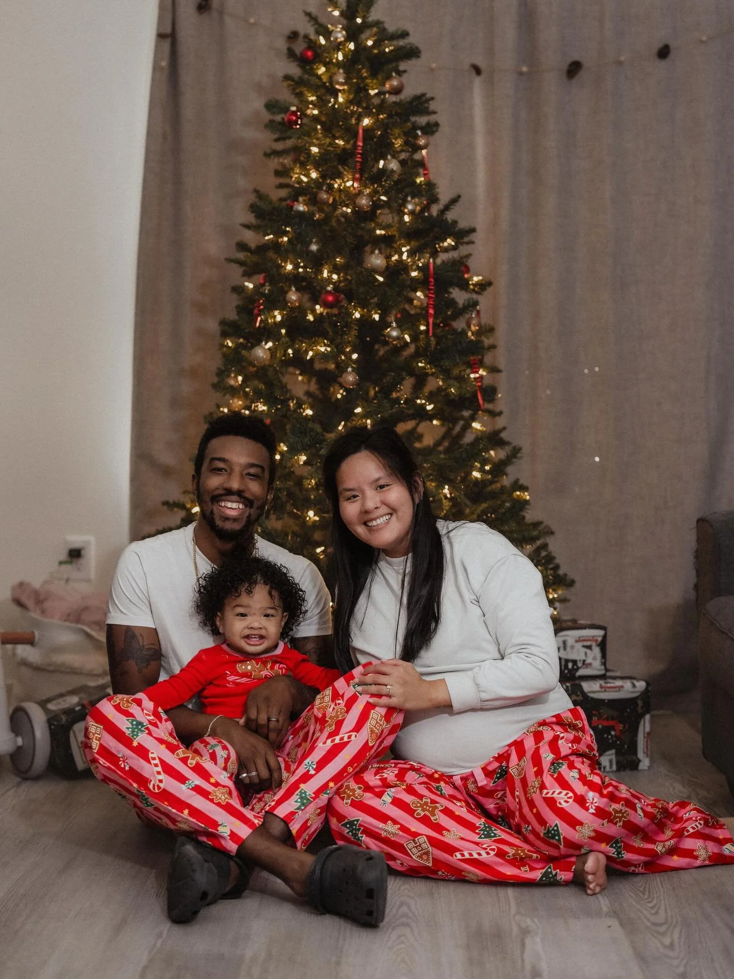 as a human, husband, dad, friend &amp; business owner, I can confidently say this was one of the most transformative years of my life. ✨

this year started with taking our newborn to listings in my @lalabubaby pouch (the reactions of some homeowners 