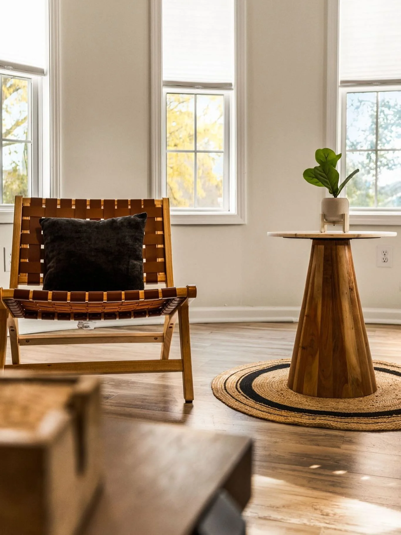 warm tones 🫱🏼&zwj;🫲🏽 natural light

Beautiful detail shots like this really make rentals stand out - you can find this boho bungalow rental right here in @carolinabeachnc

#realestate #realestatemedia #airbnb #carolinabeach #wilmingtonnc