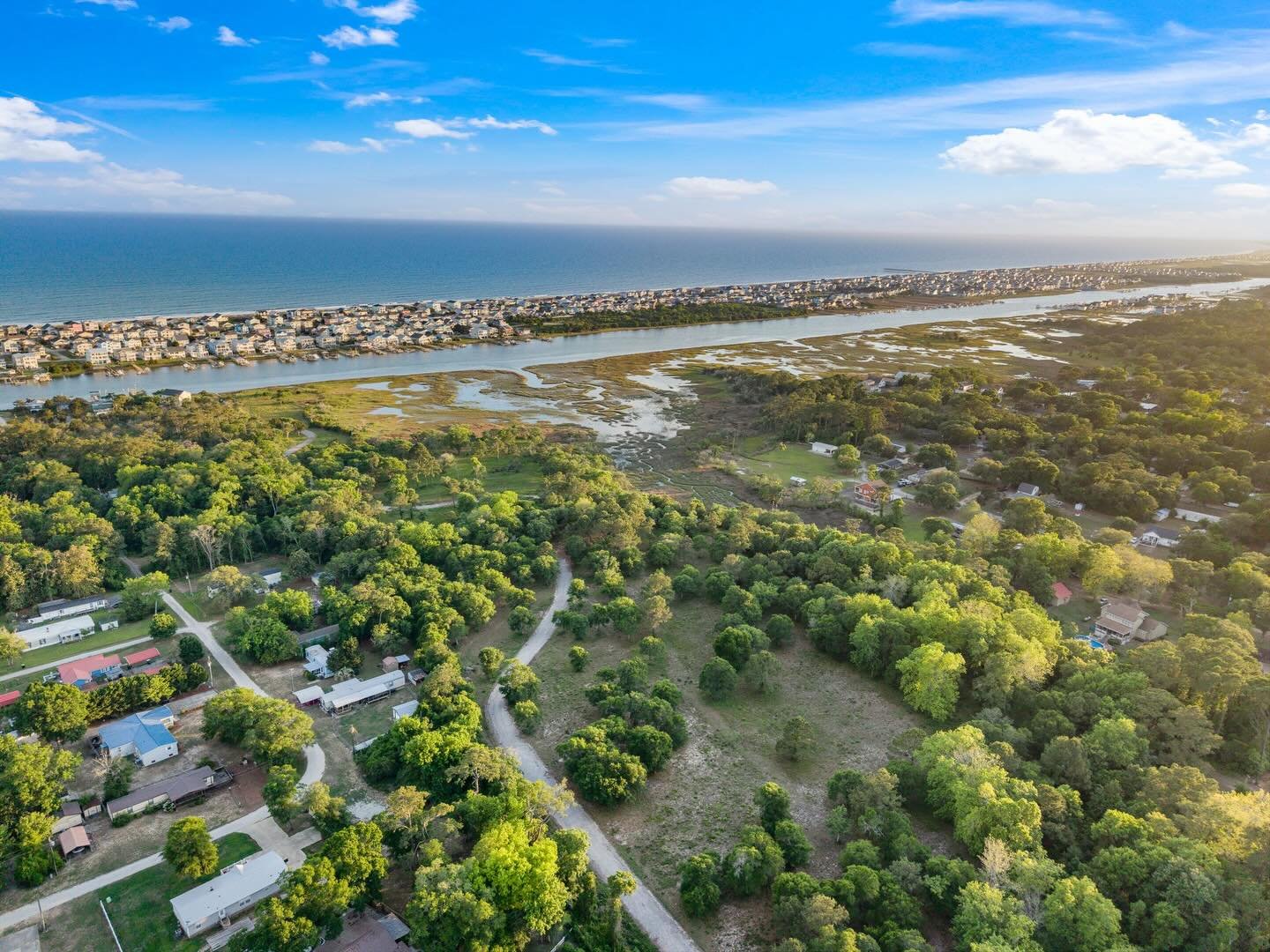 Another great week ahead &amp; a fair amount of sunshine!

Let&rsquo;s get your listing ready for the market!

#realestatemedia #realestate #photographer #drone #wilmingtonnc