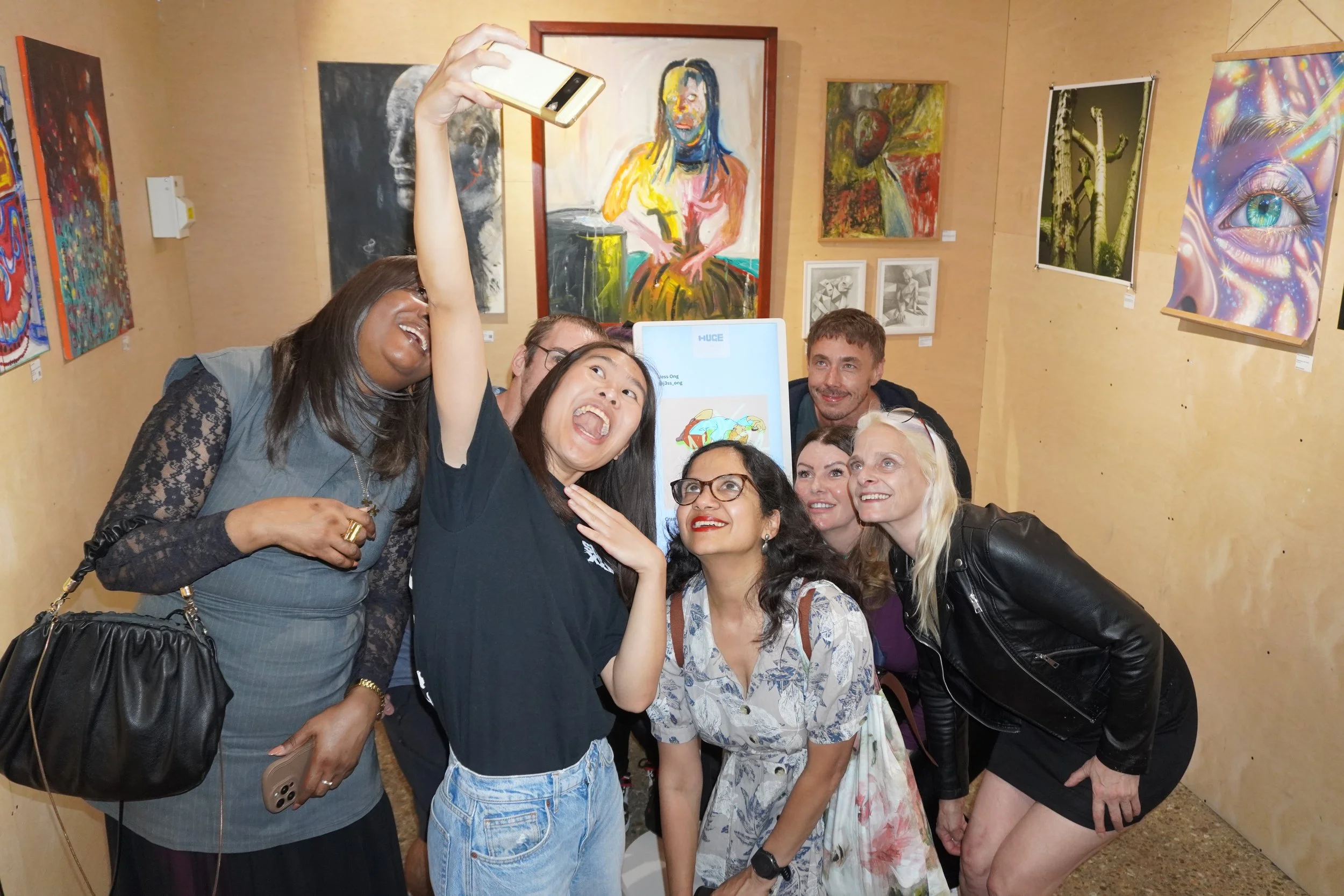 hugegallery (235).JPG