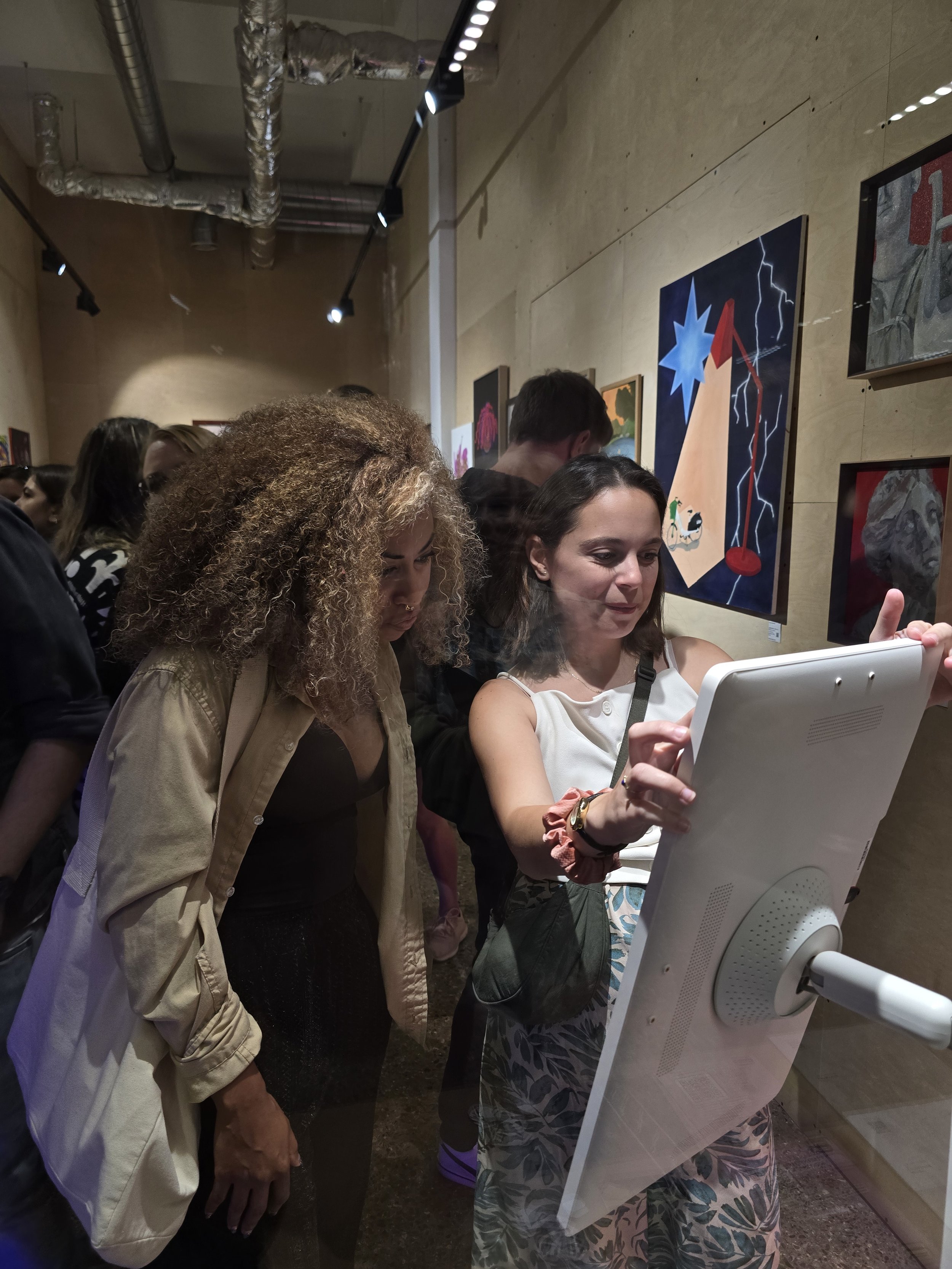 hugegallery (381).jpg