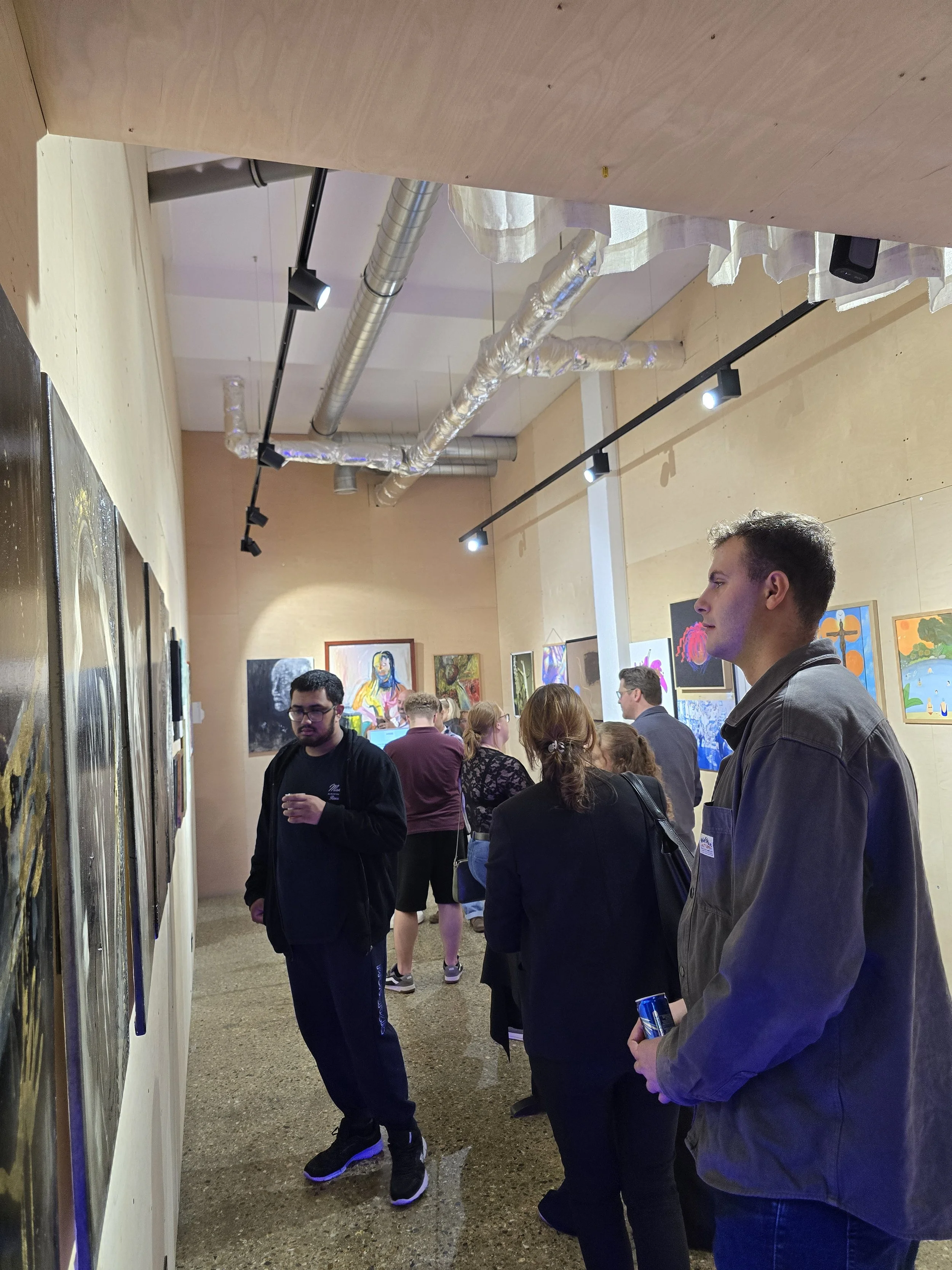 hugegallery (387).jpg