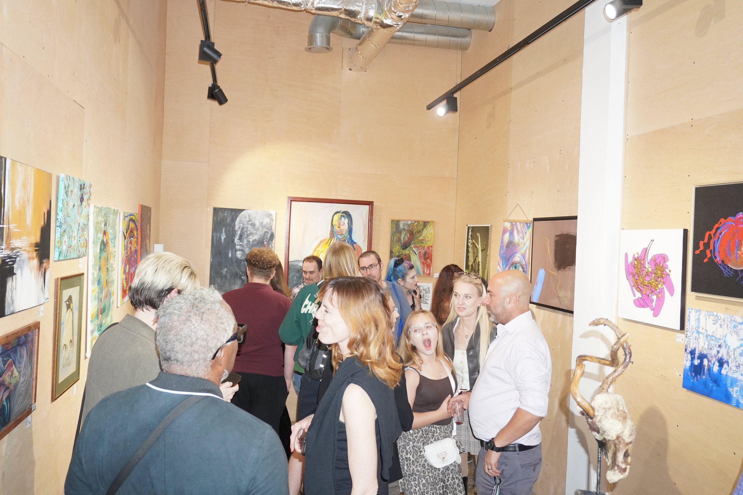hugegallery (247).JPG