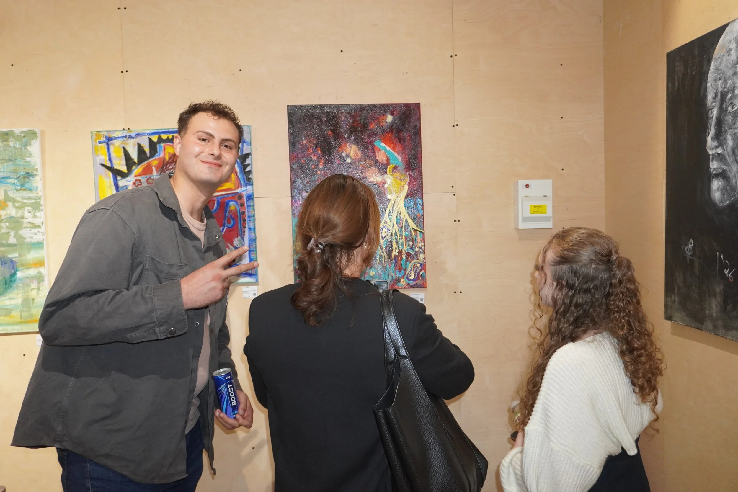 hugegallery (230).JPG