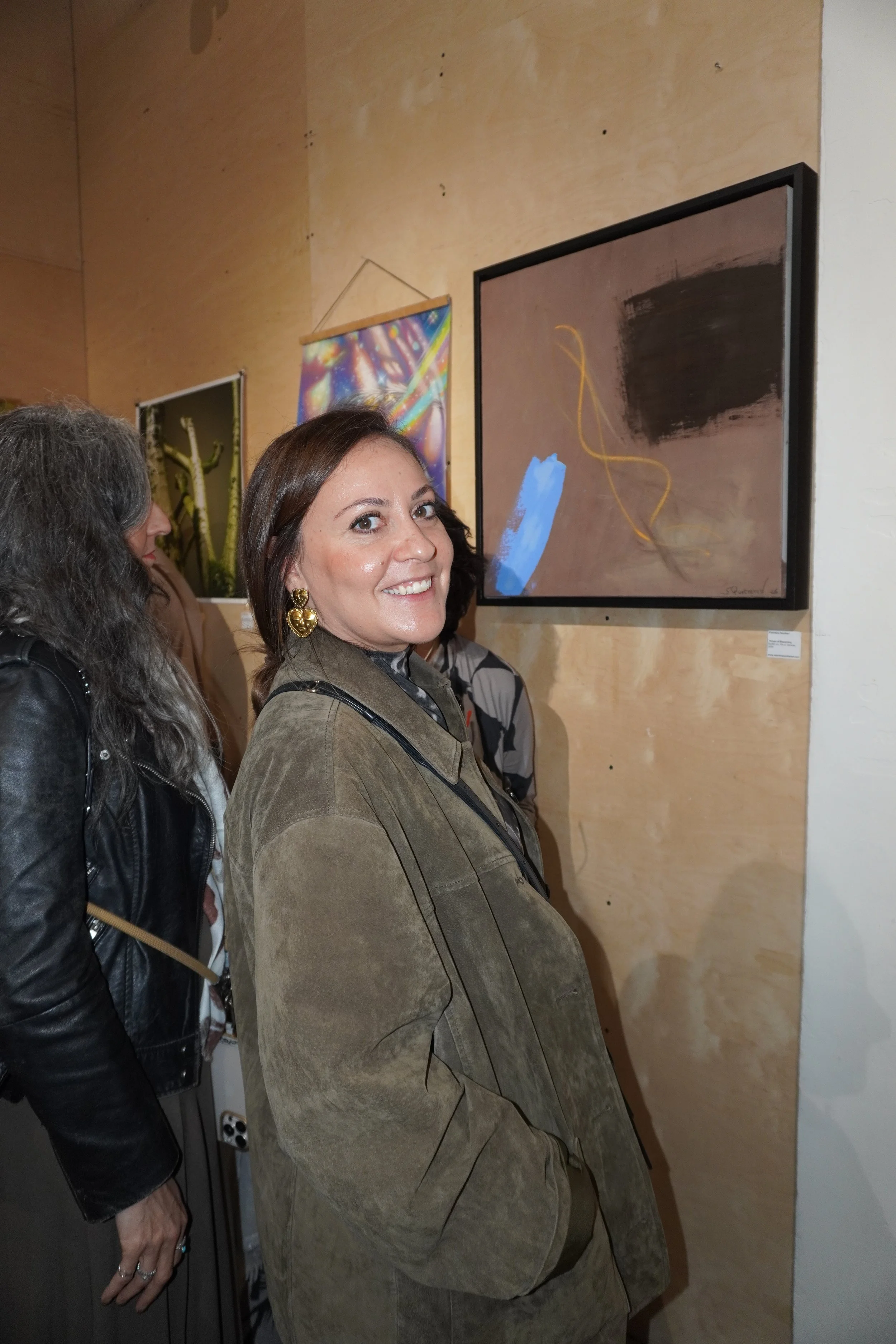 hugegallery (323).JPG