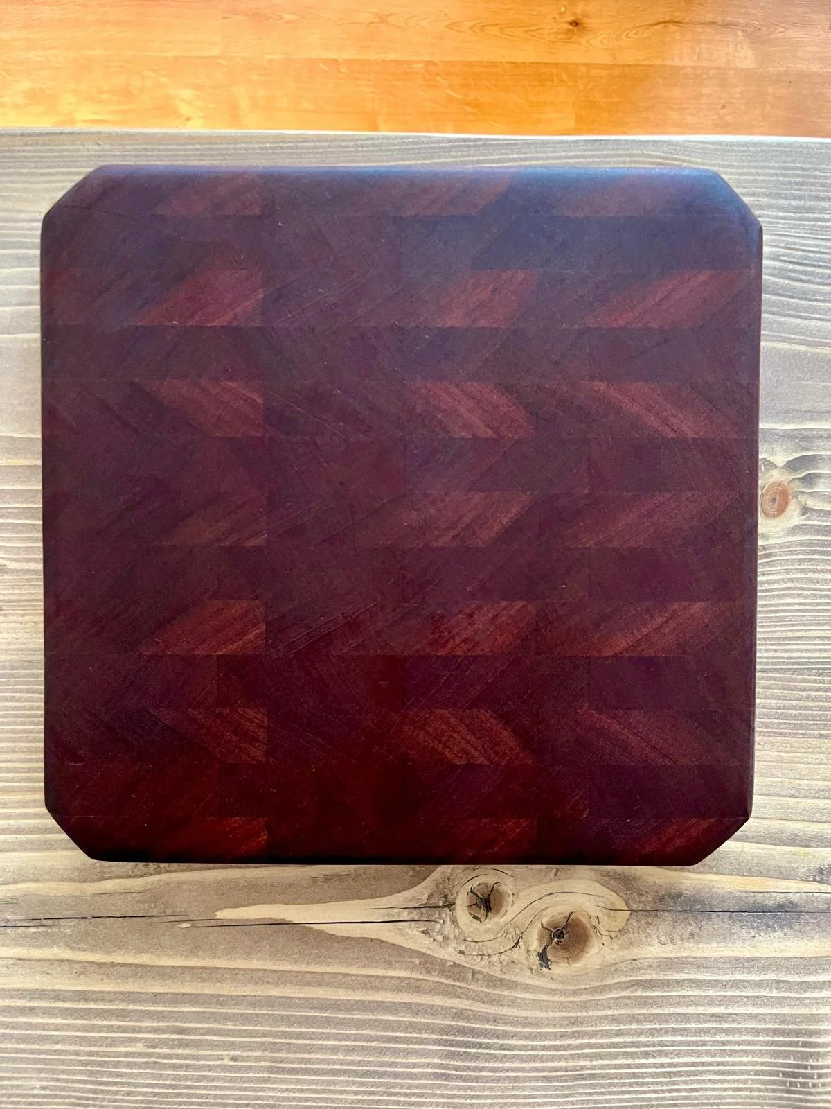 Medium Sapele End-Grain Chopping Board