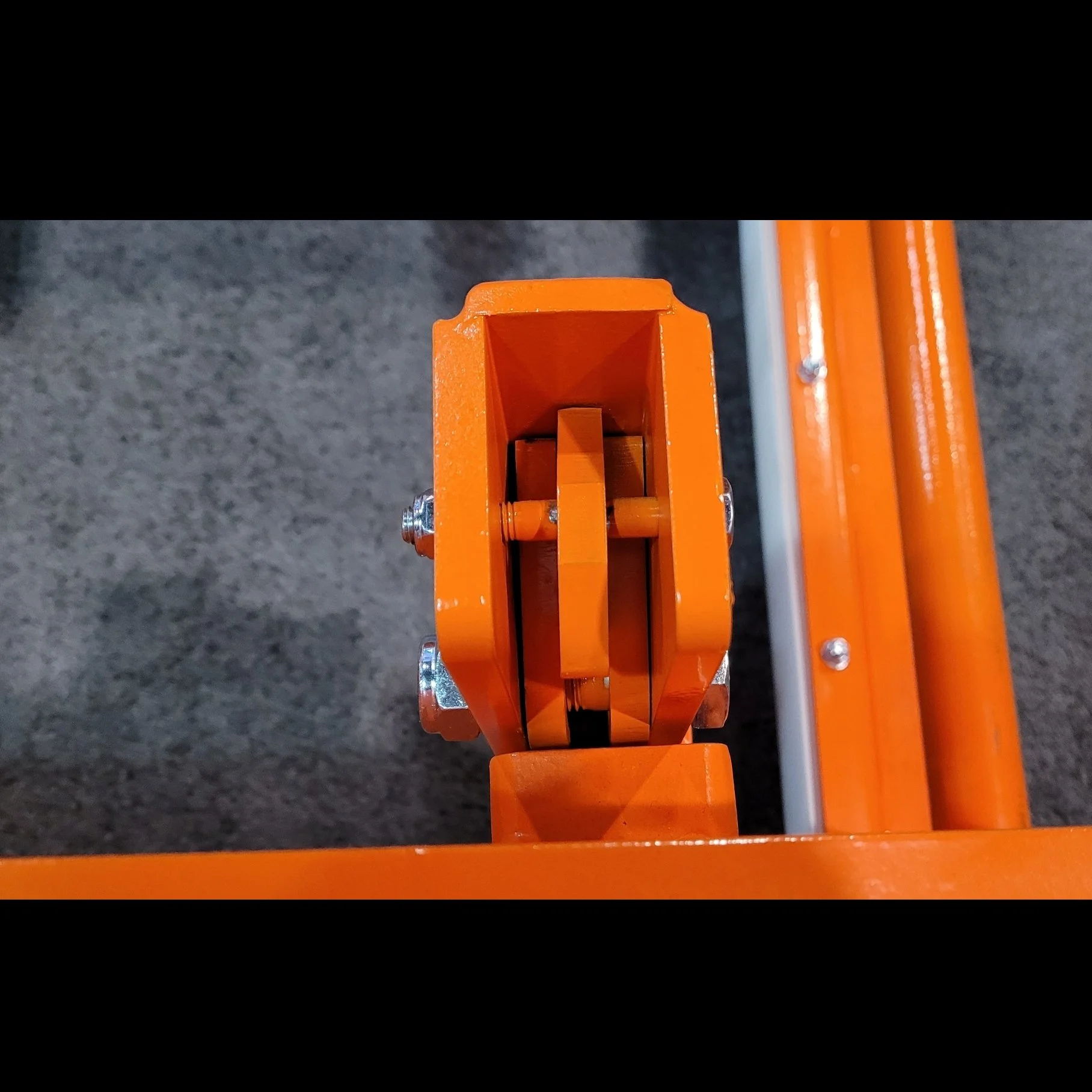 Eichinger clamp cam that automatically locks and unlock our clamps.