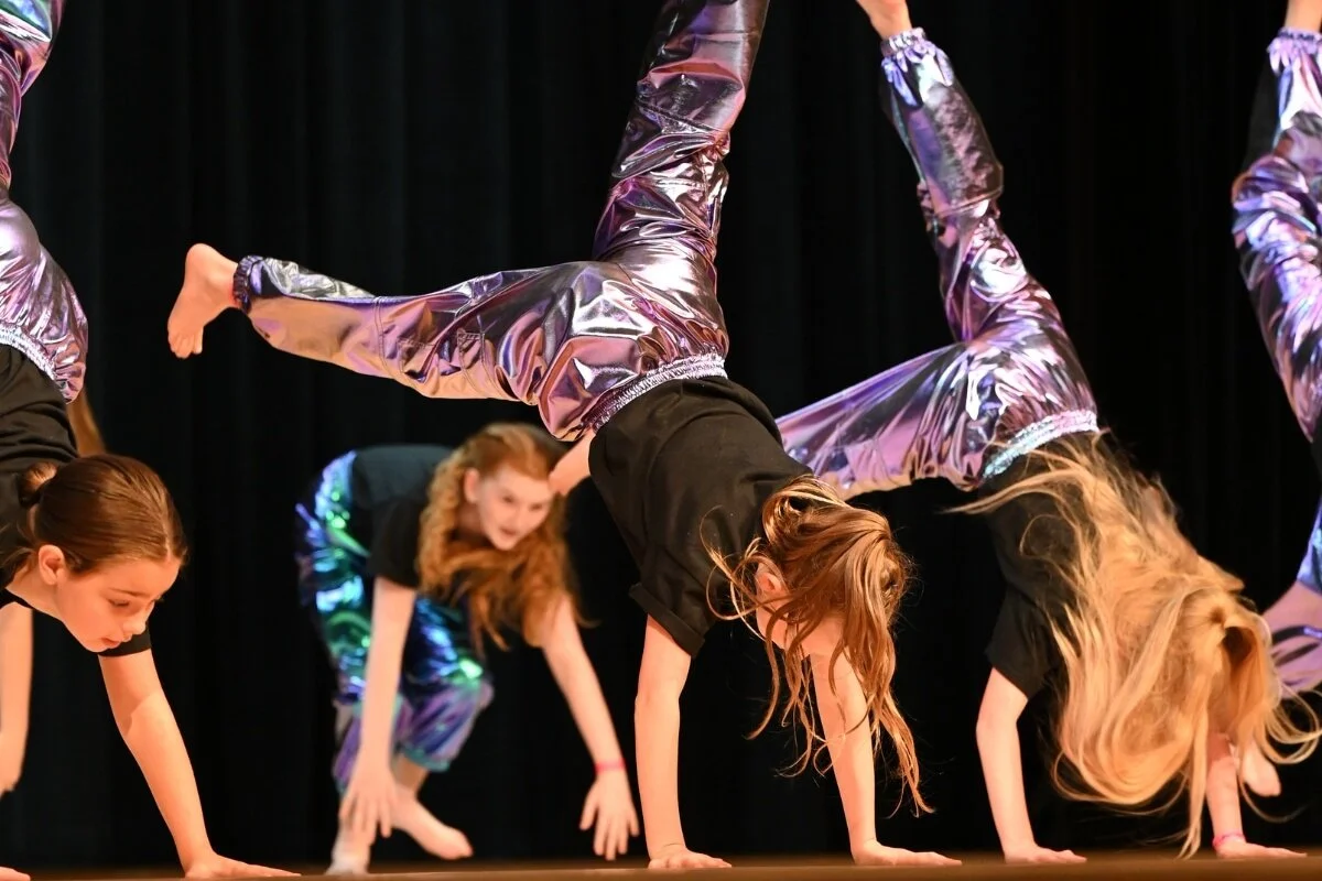 Junior Acro - Ages 8 and Up