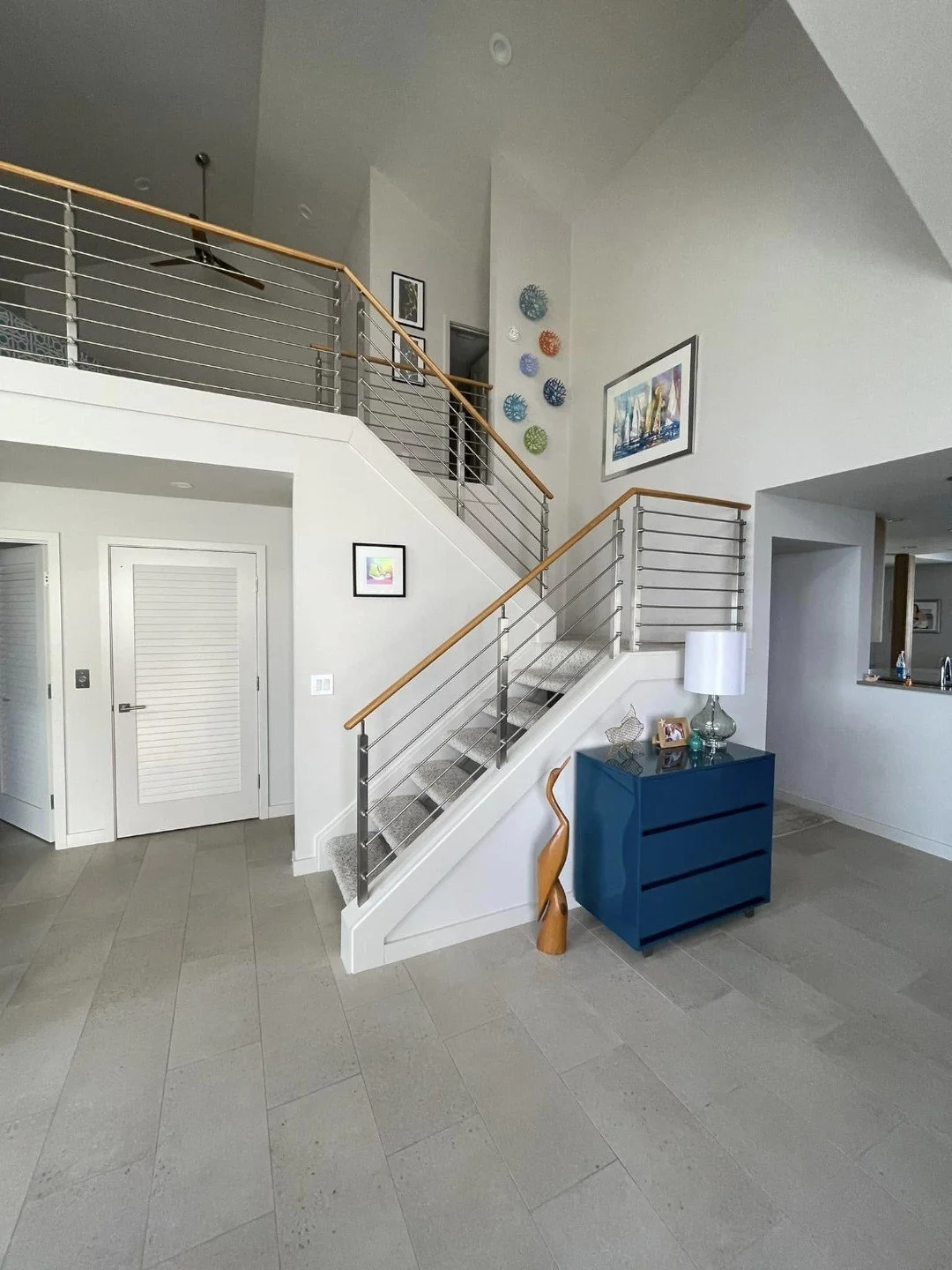 old-project-horizontal-bar-interior-home-railing-w.wooden-handrail(2).jpg