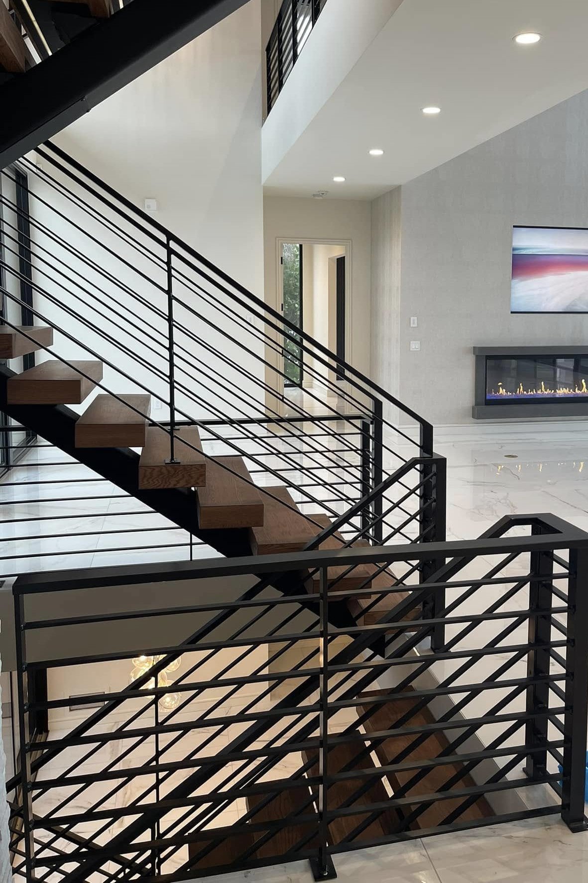 Horizontal bar interior stair railings