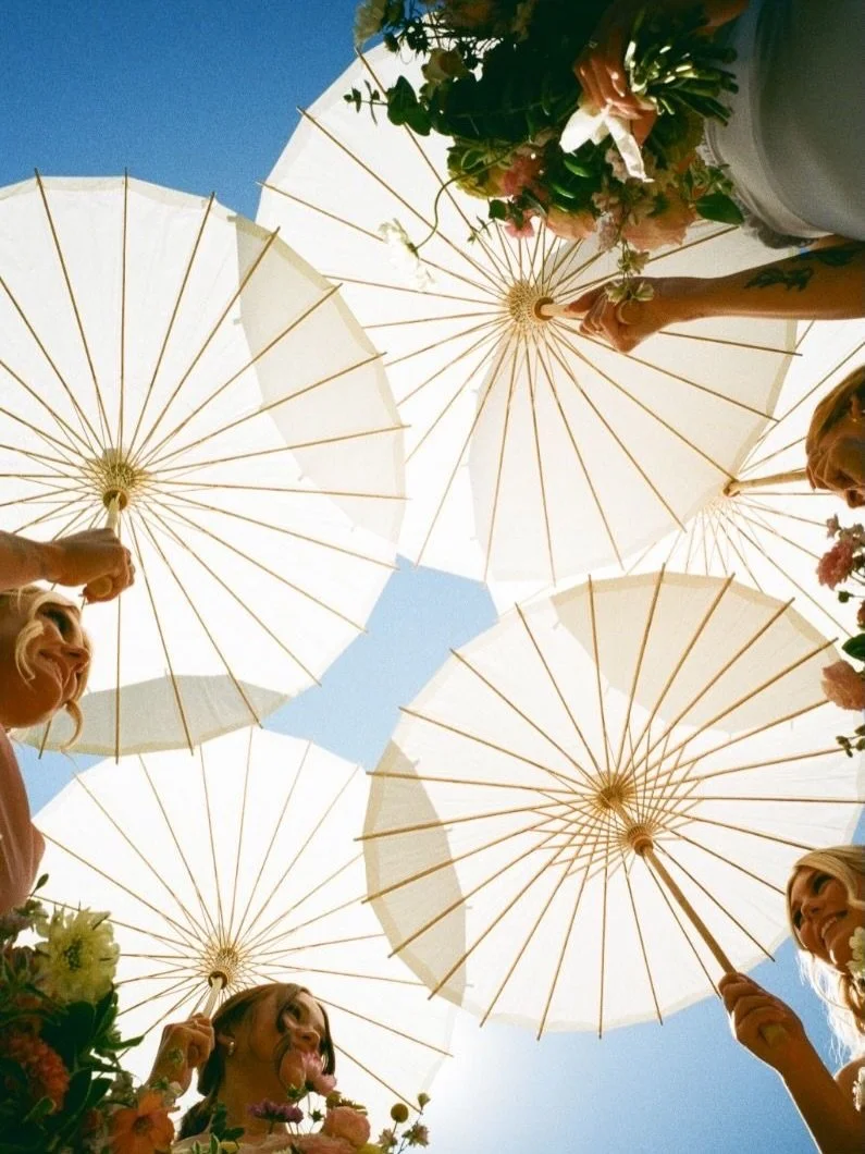 Loving the parasol trend! 

#weddingplanner #newjersey
